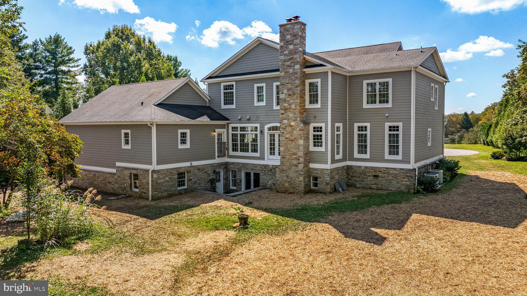 FALLS ROAD CORRIDOR - Residential