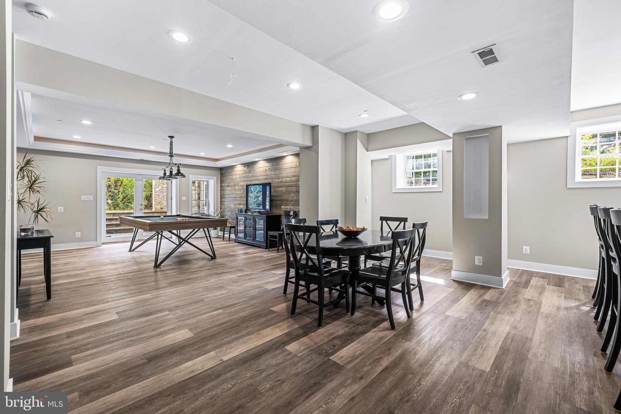 FALLS ROAD CORRIDOR - Residential