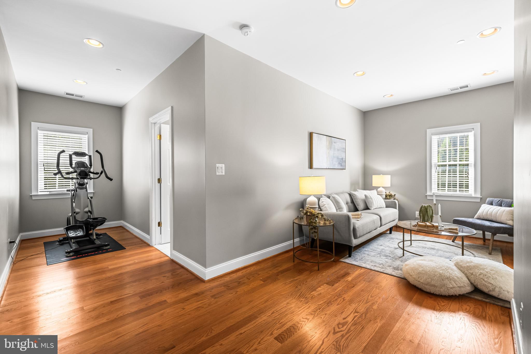 FALLS ROAD CORRIDOR - Residential