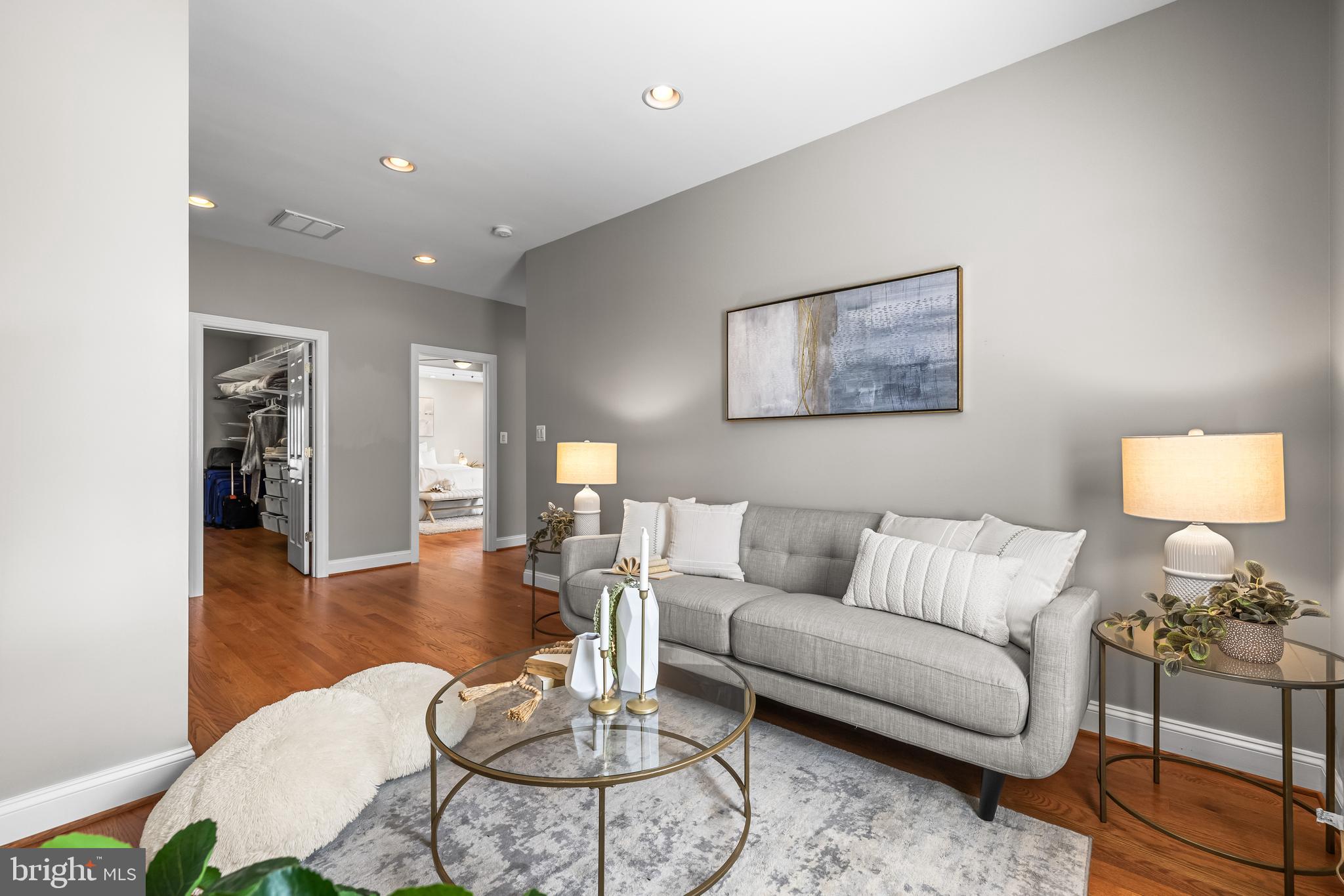 FALLS ROAD CORRIDOR - Residential