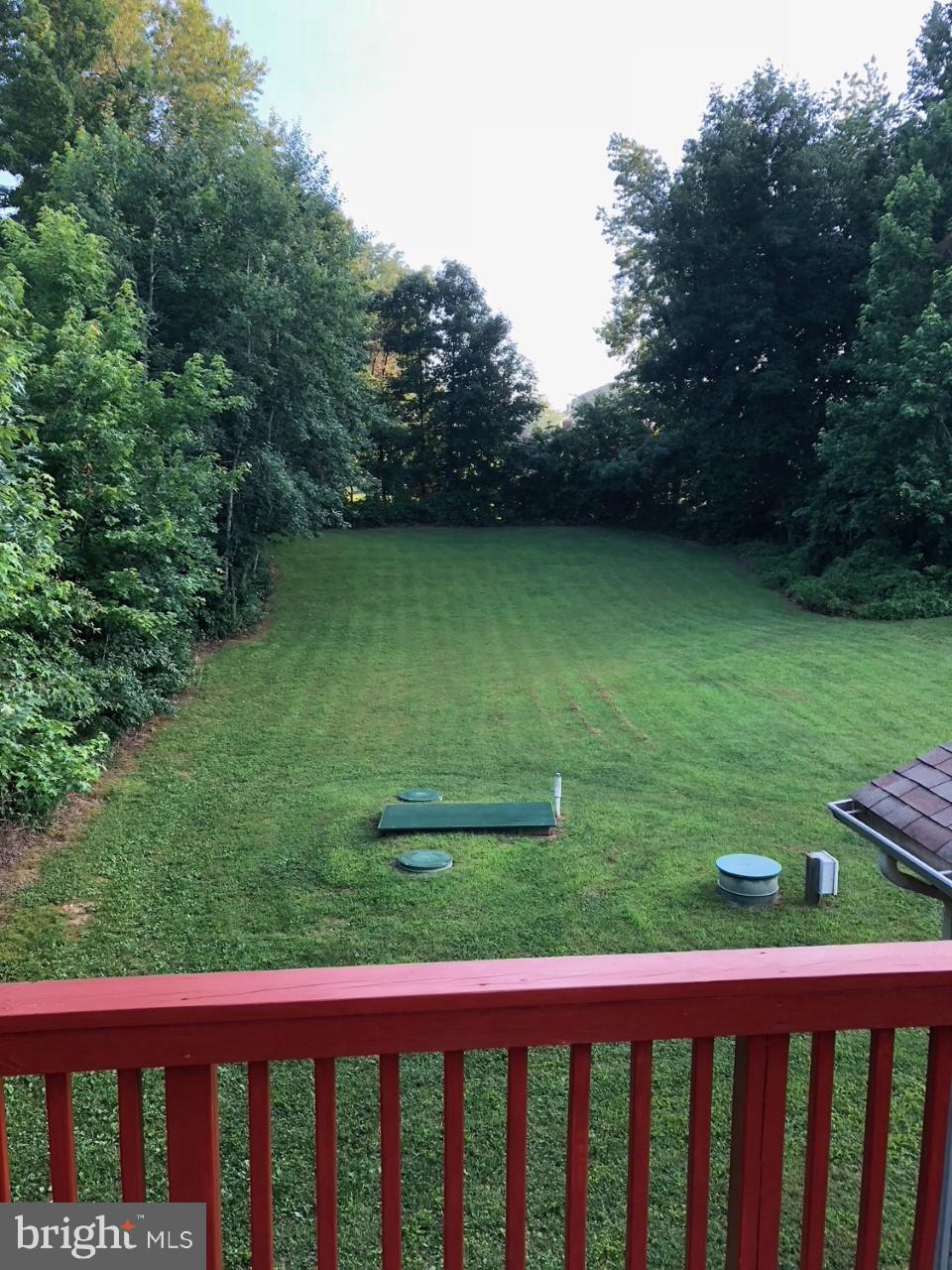 LAKE LAND - Residential Lease