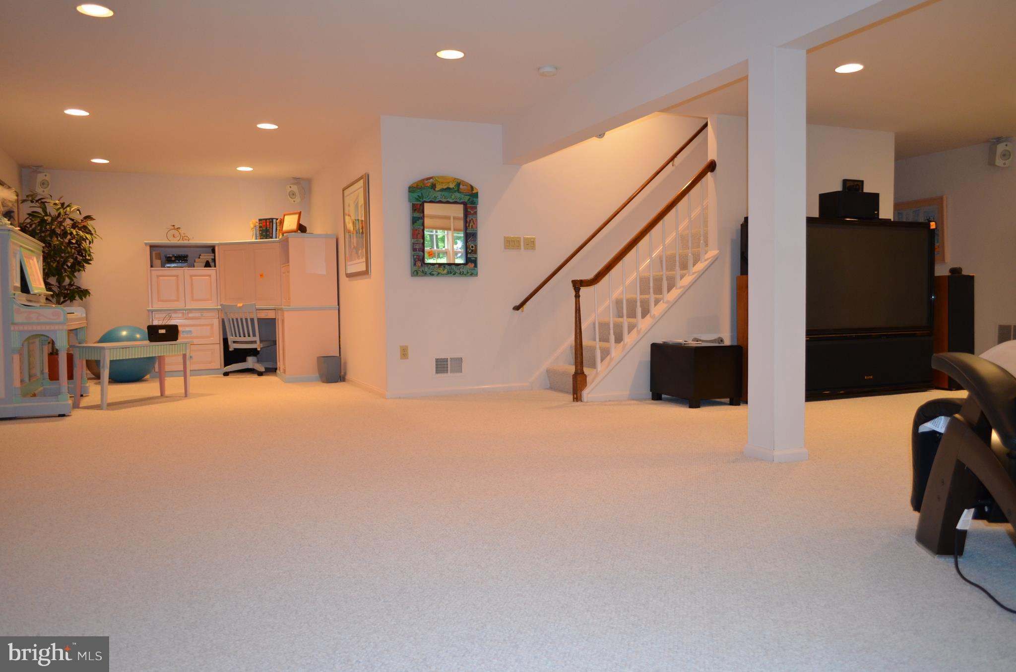 AL MARAH - Residential Lease