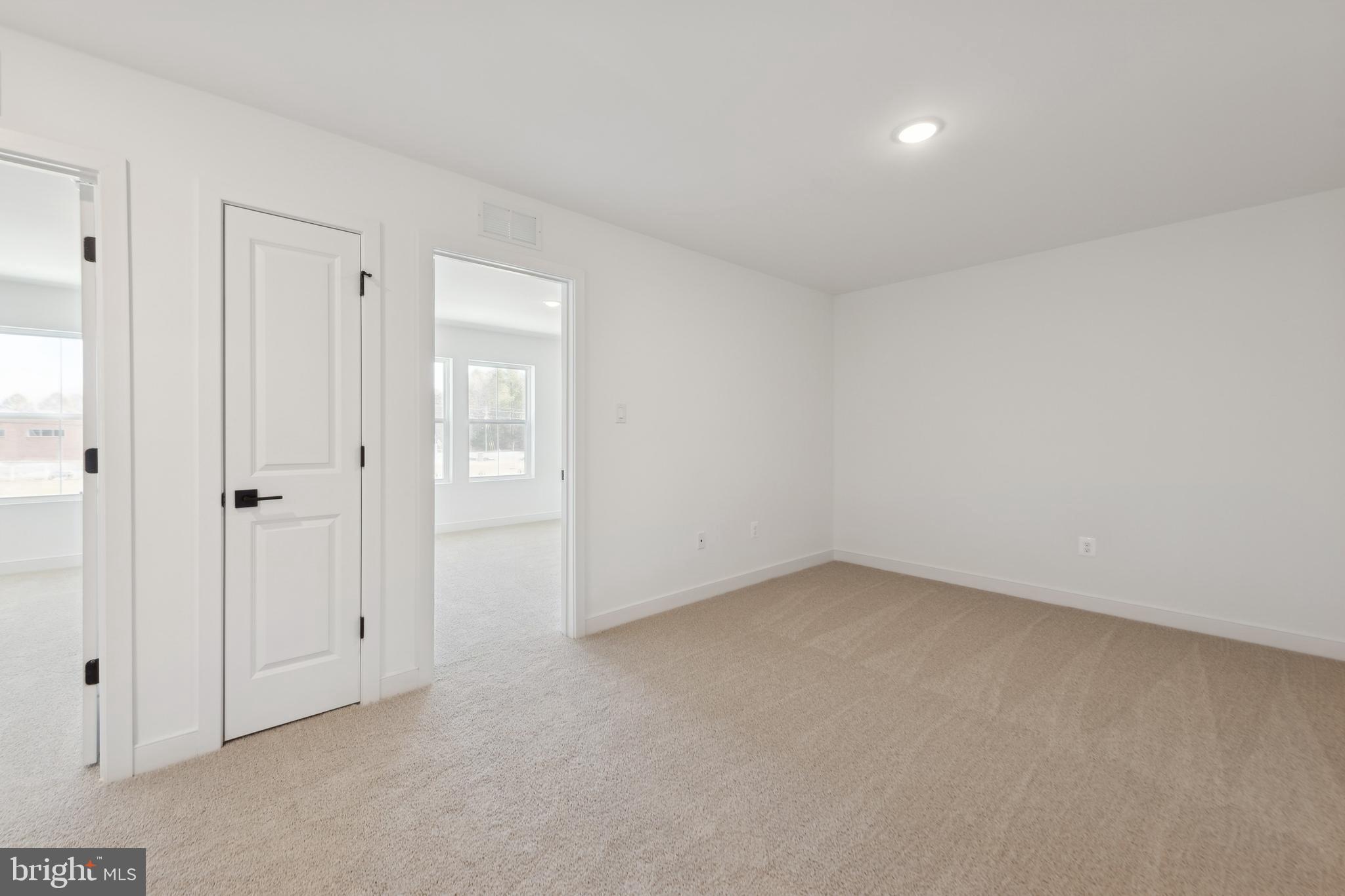 ADMIRAL'S LANDING - Residential