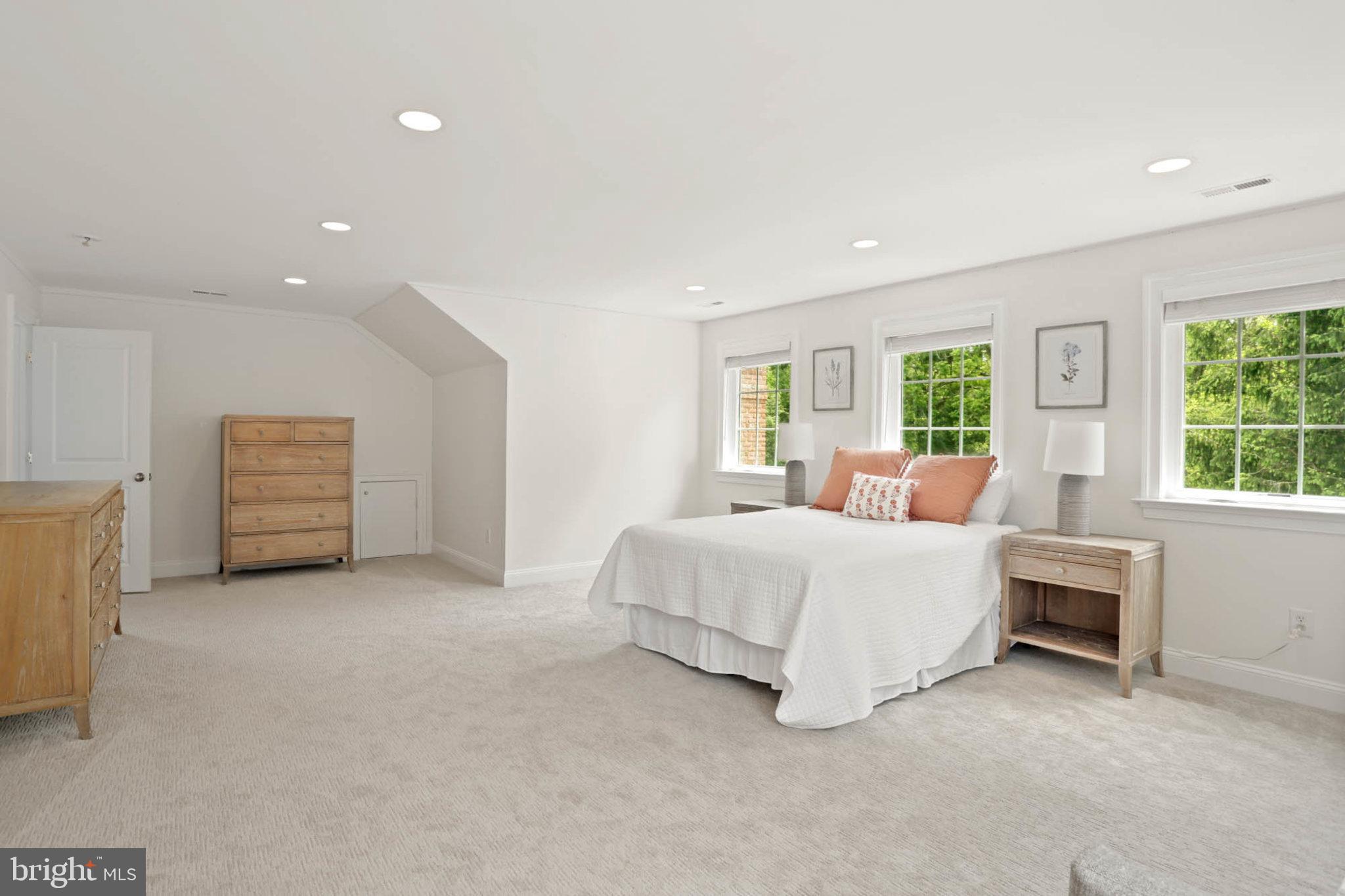 RUXTON - Residential