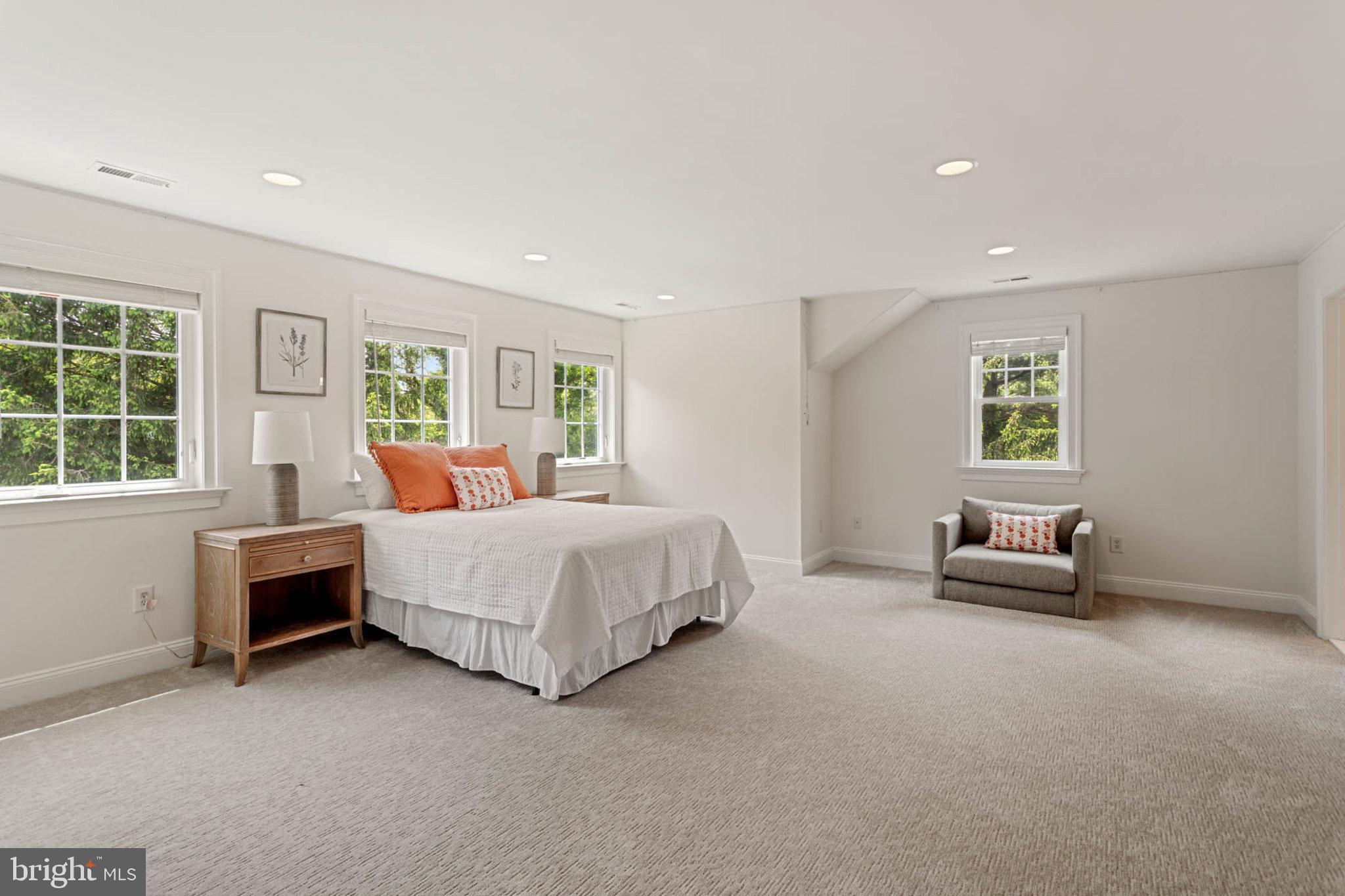 RUXTON - Residential