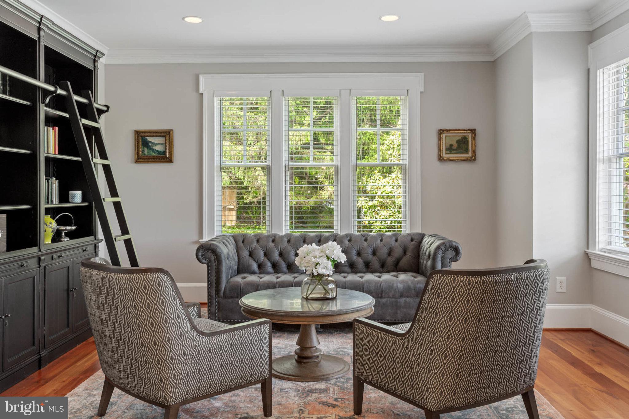 RUXTON - Residential