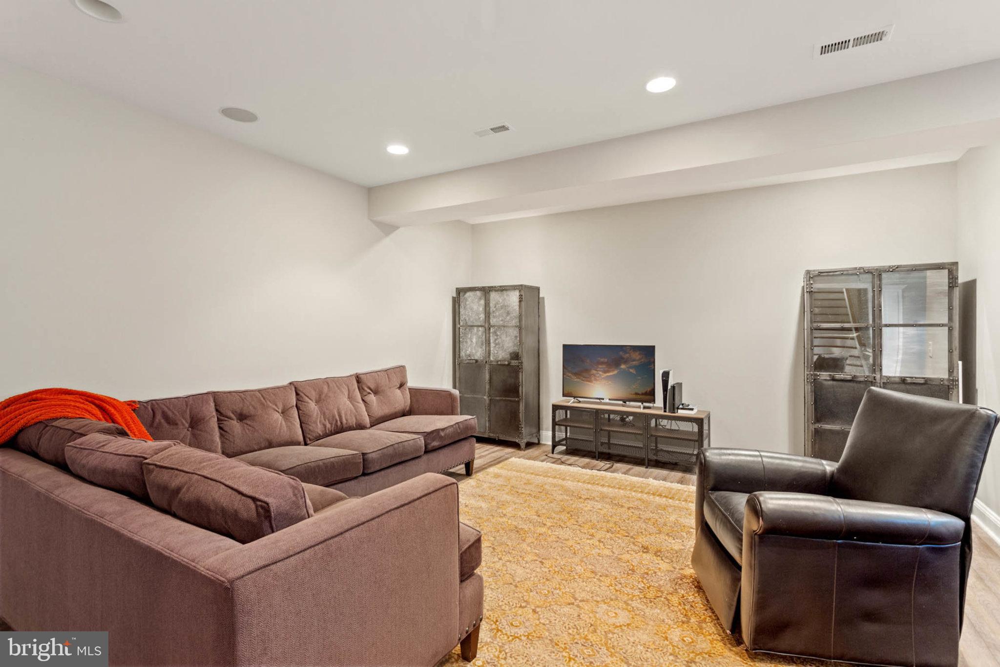 RUXTON - Residential