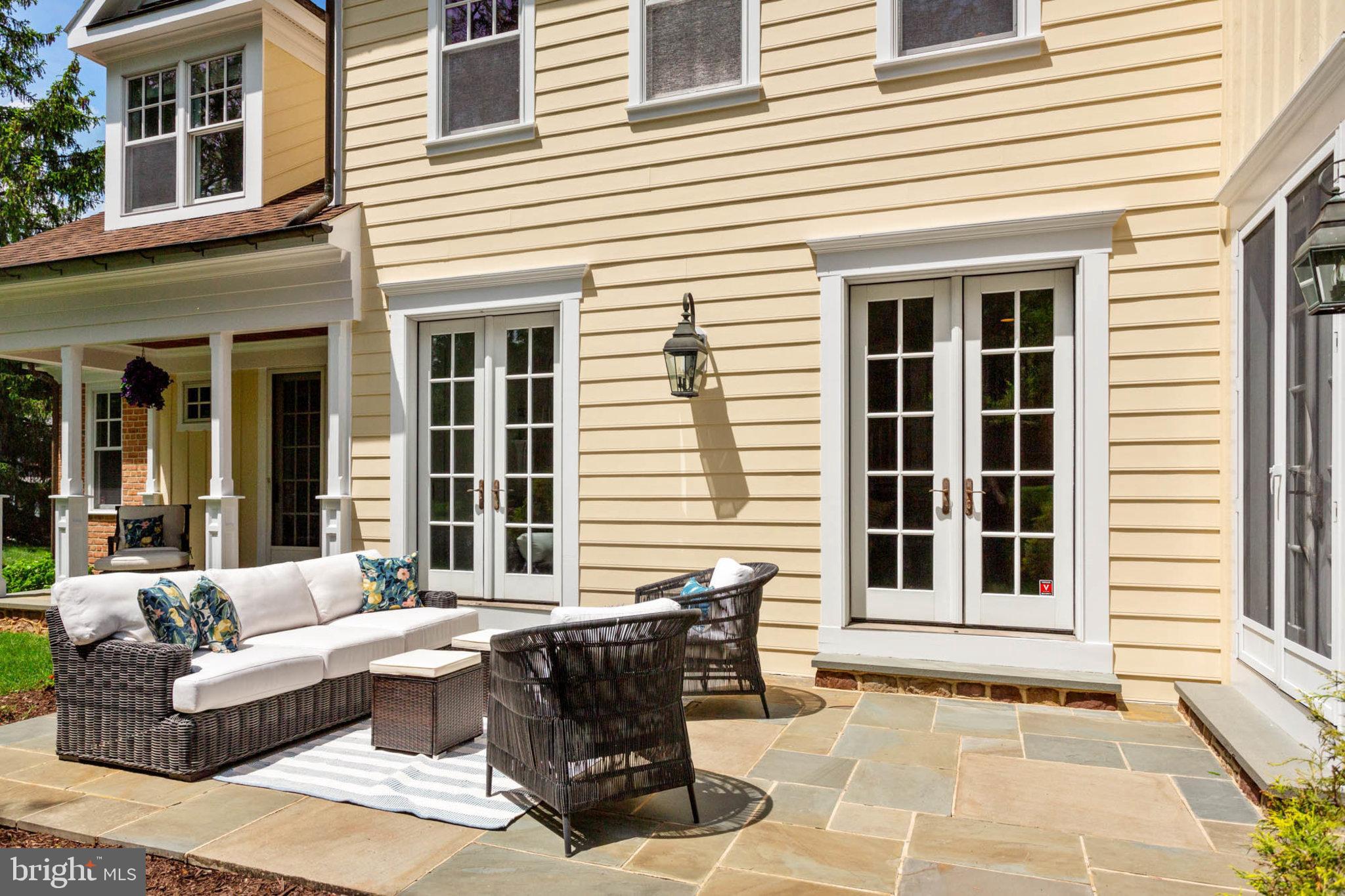 RUXTON - Residential