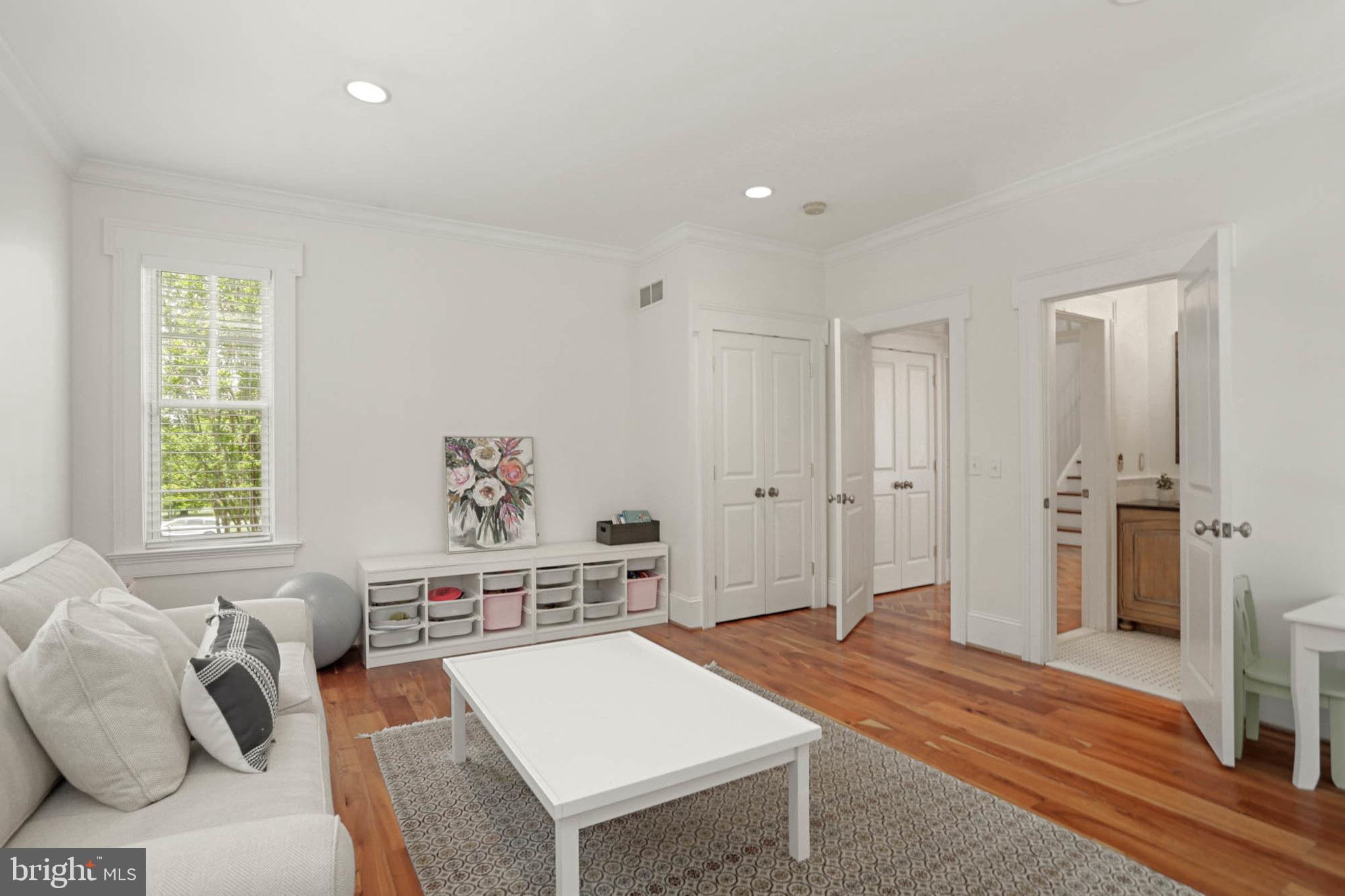 RUXTON - Residential