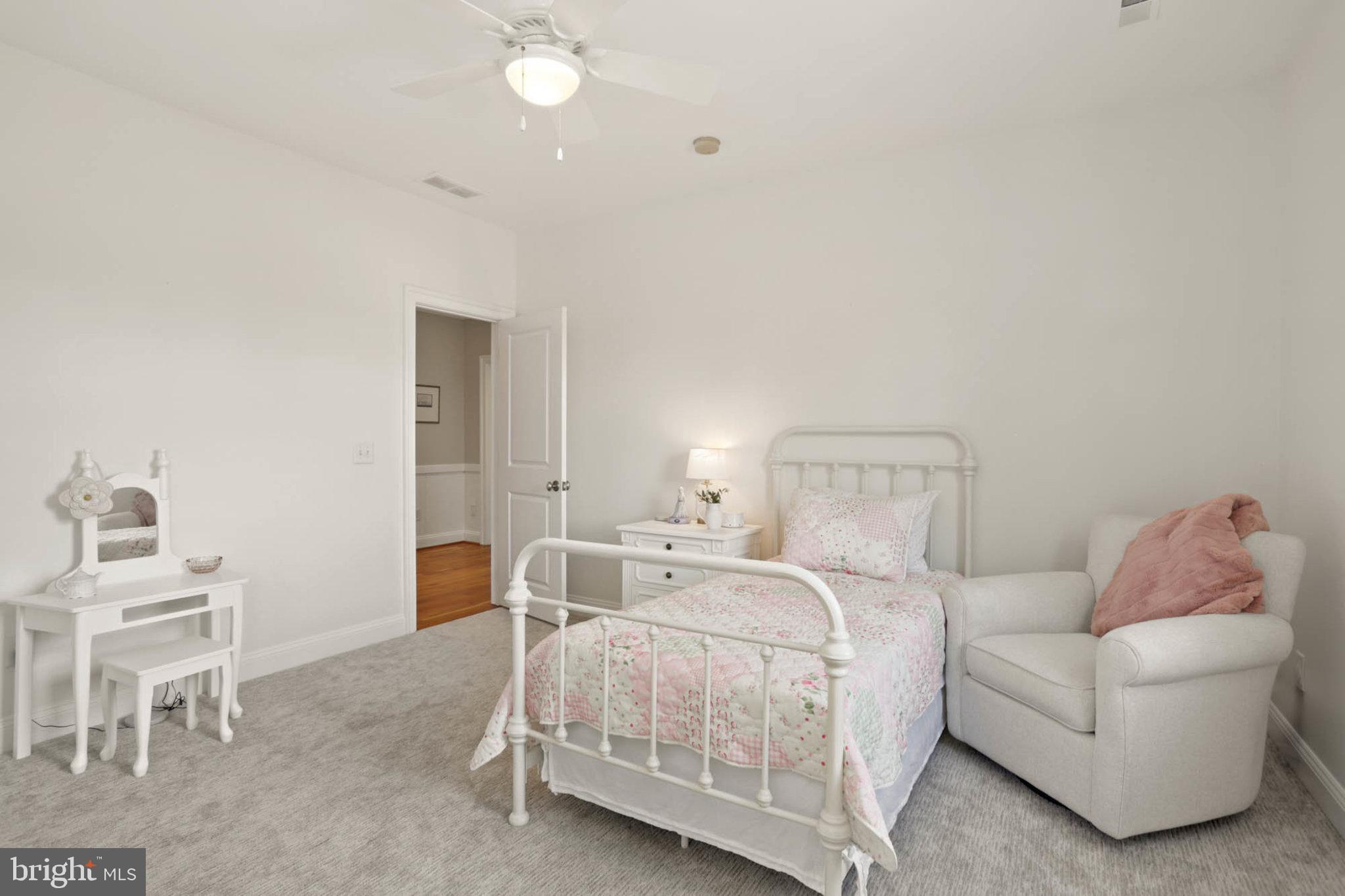 RUXTON - Residential