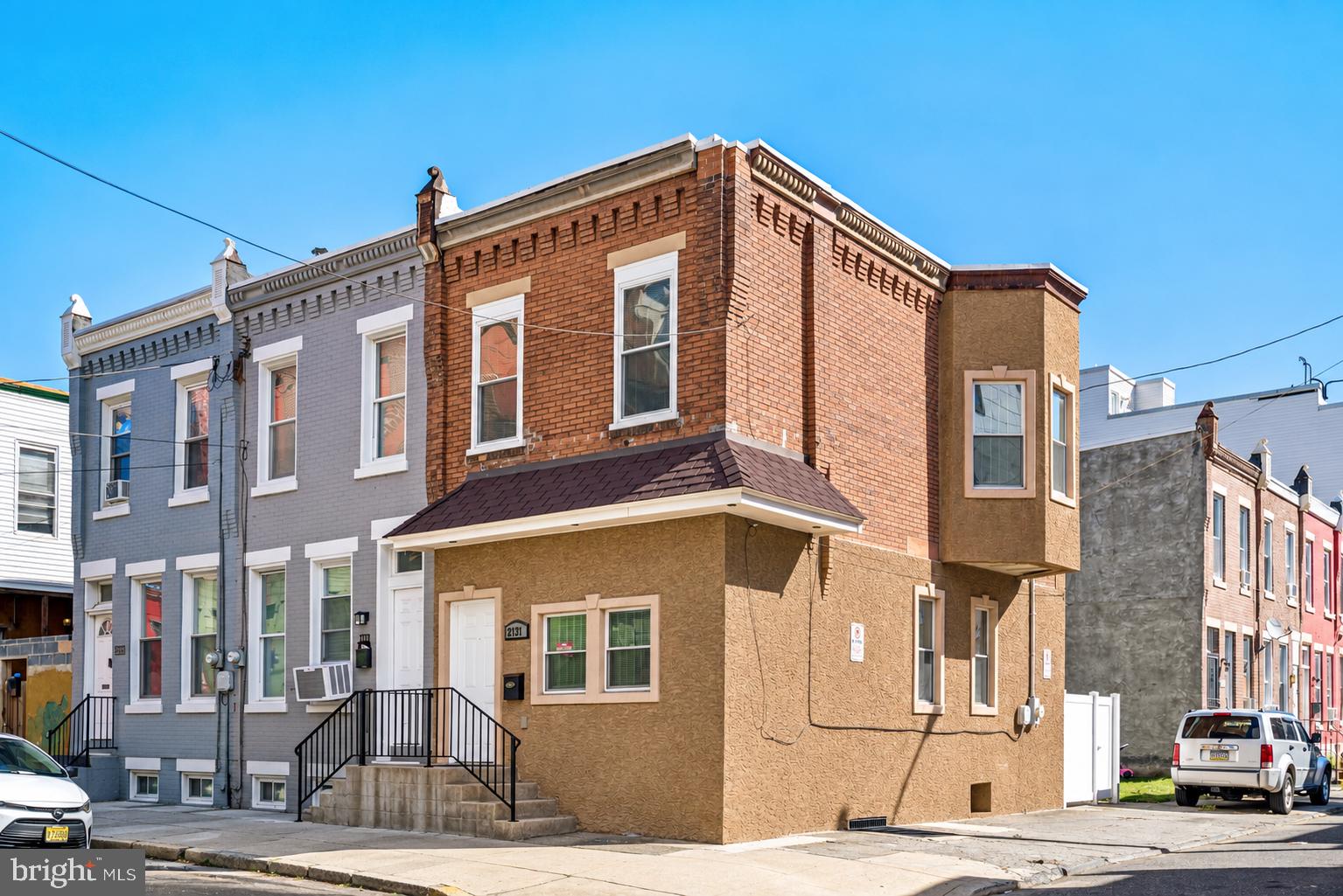 2137 N 10TH STREET