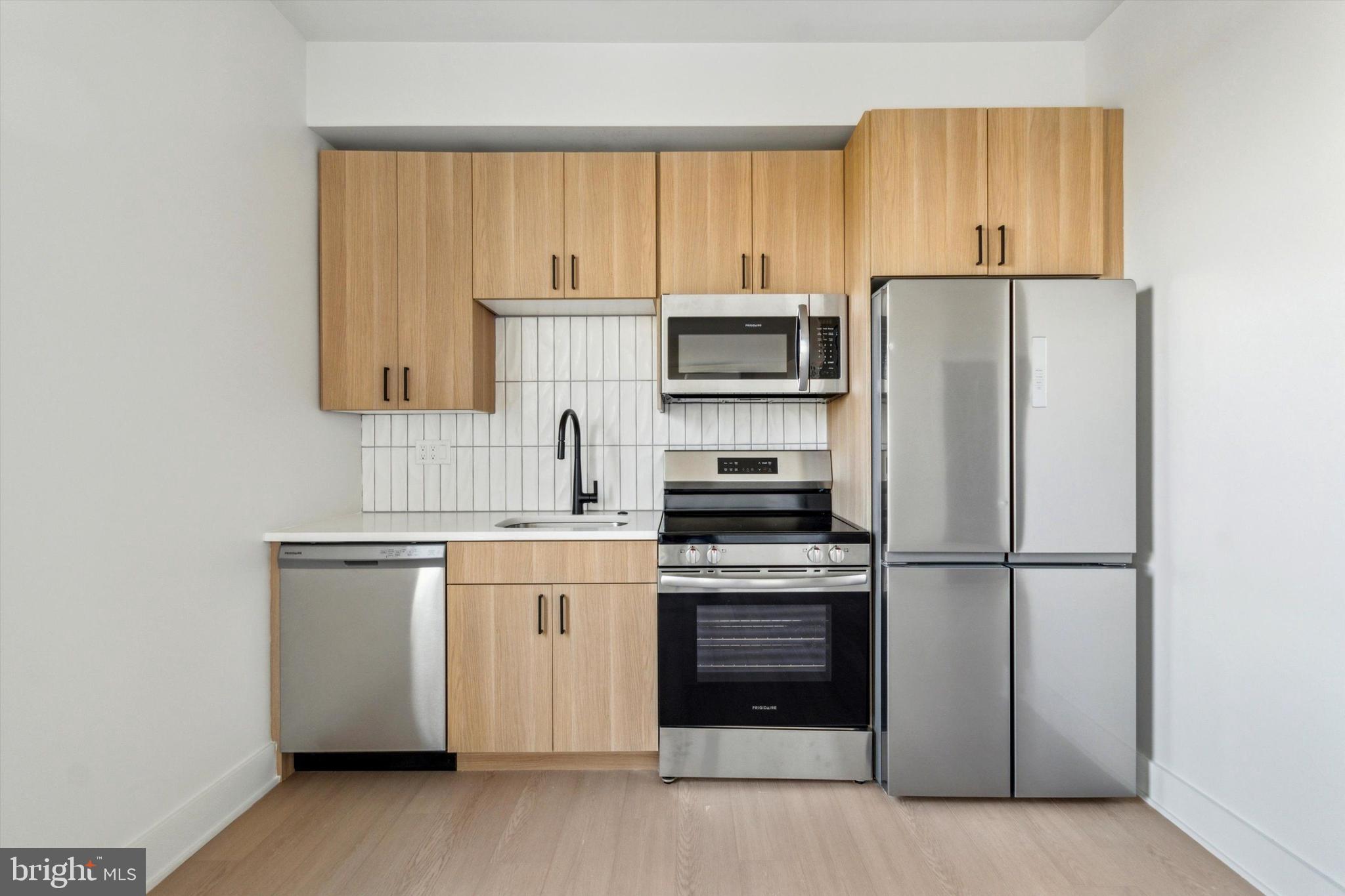 5521 WAYNE AVENUE 502