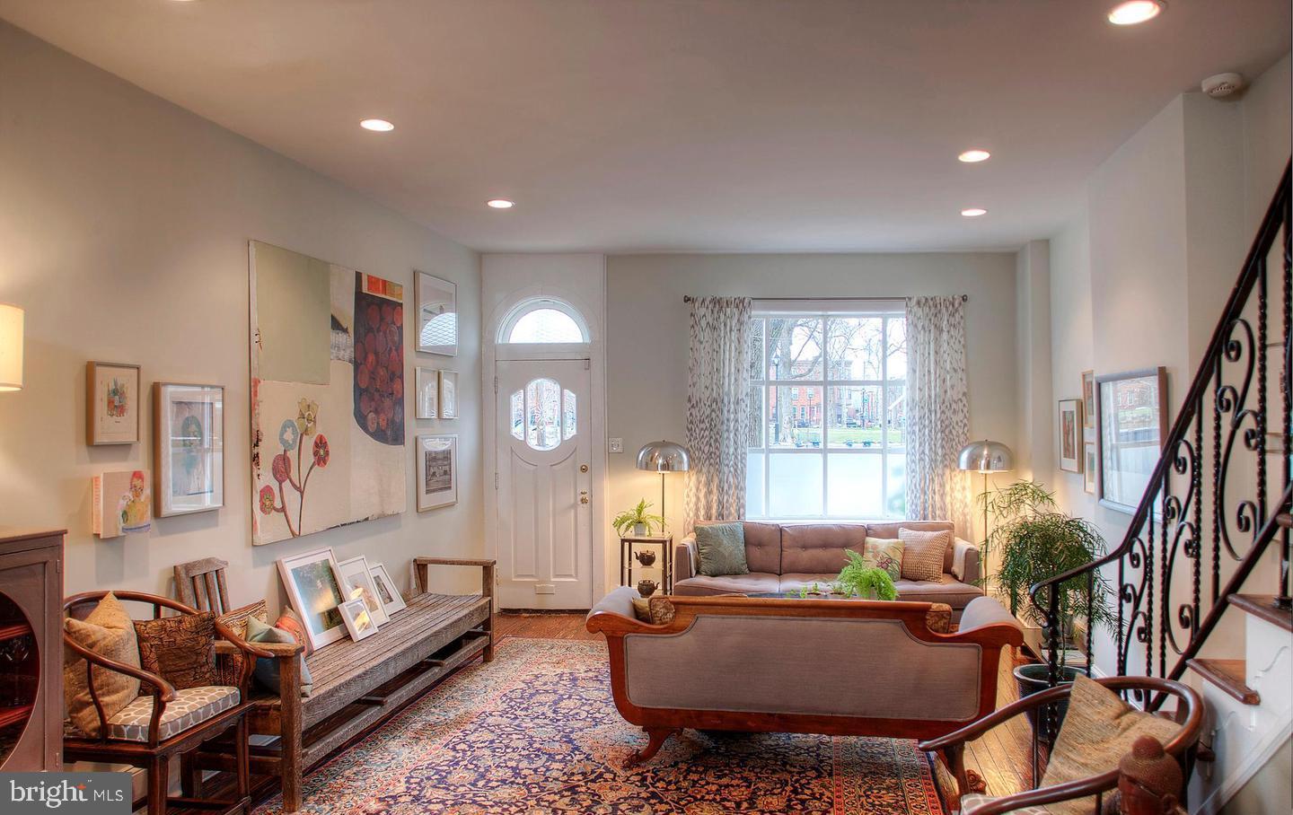 DICKINSON NARROWS - Residential Lease