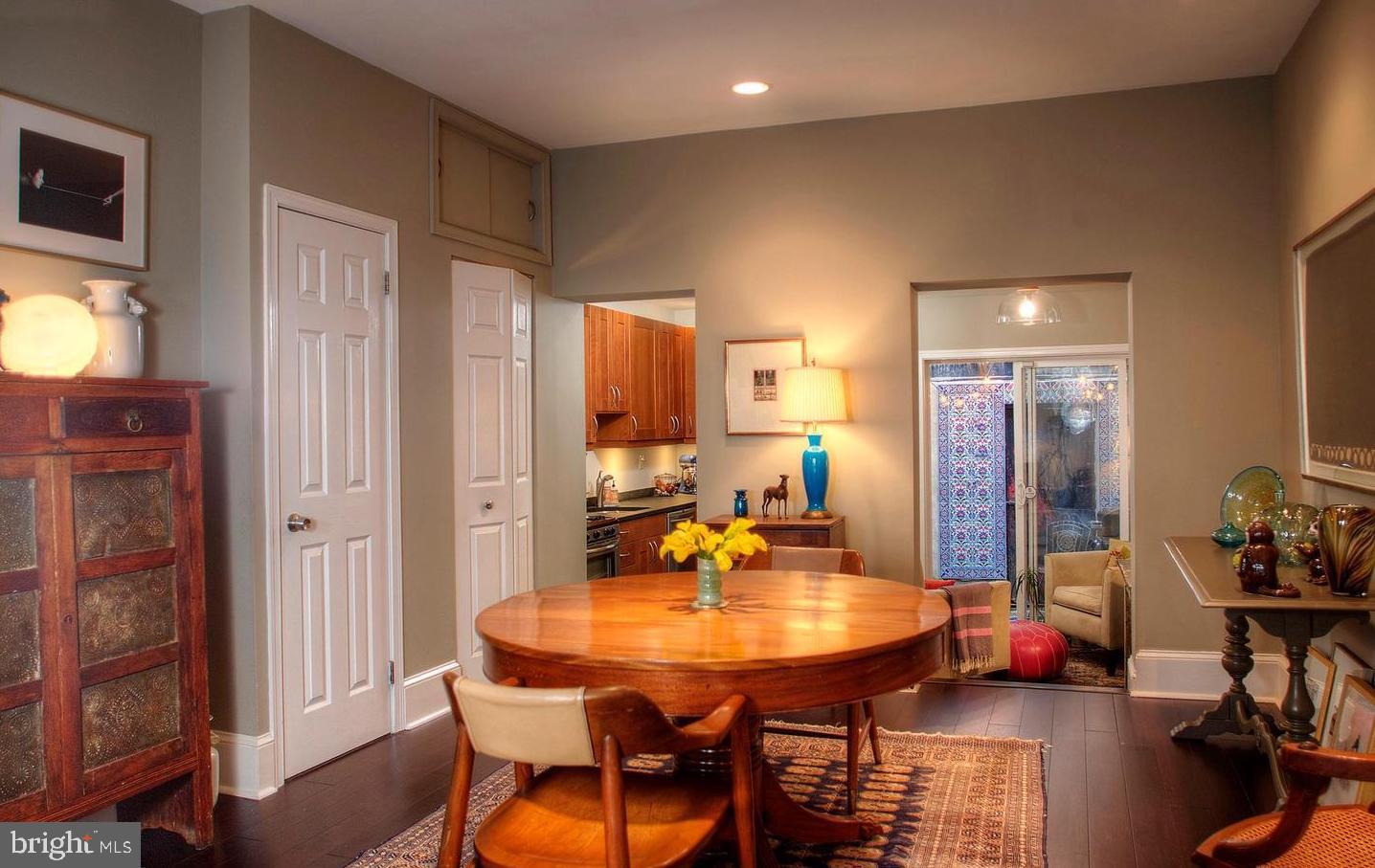 DICKINSON NARROWS - Residential Lease