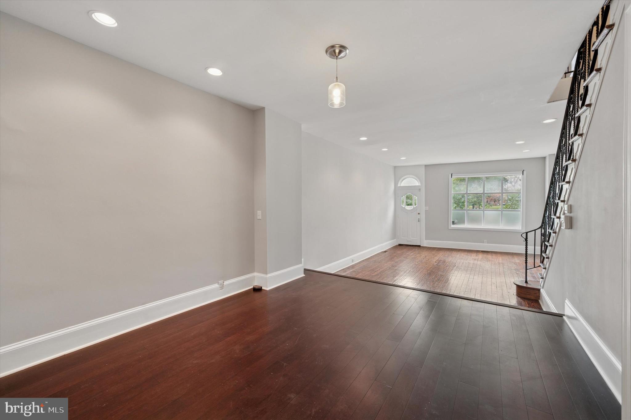 DICKINSON NARROWS - Residential Lease