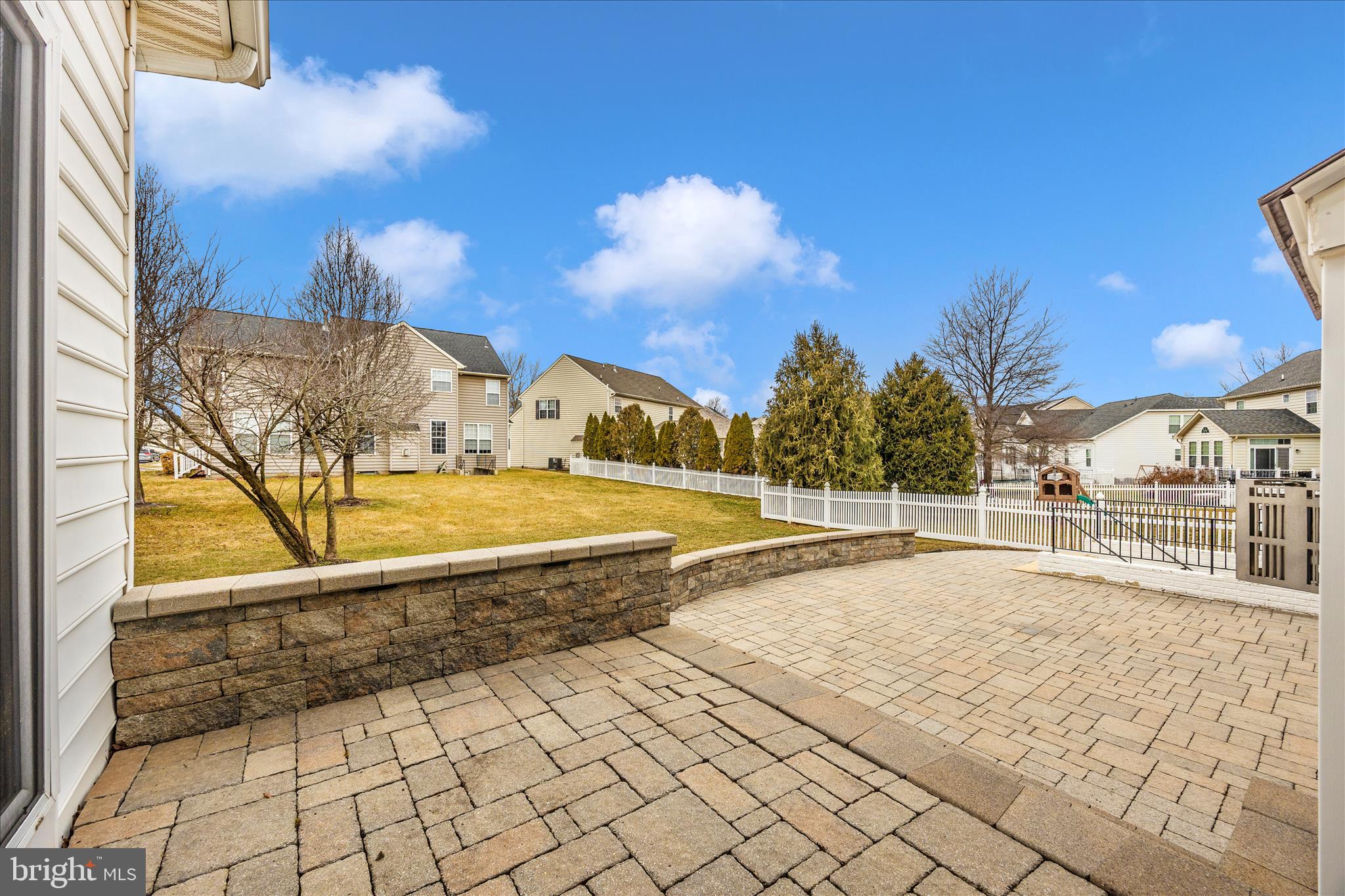 CLOVER RIDGE - Residential