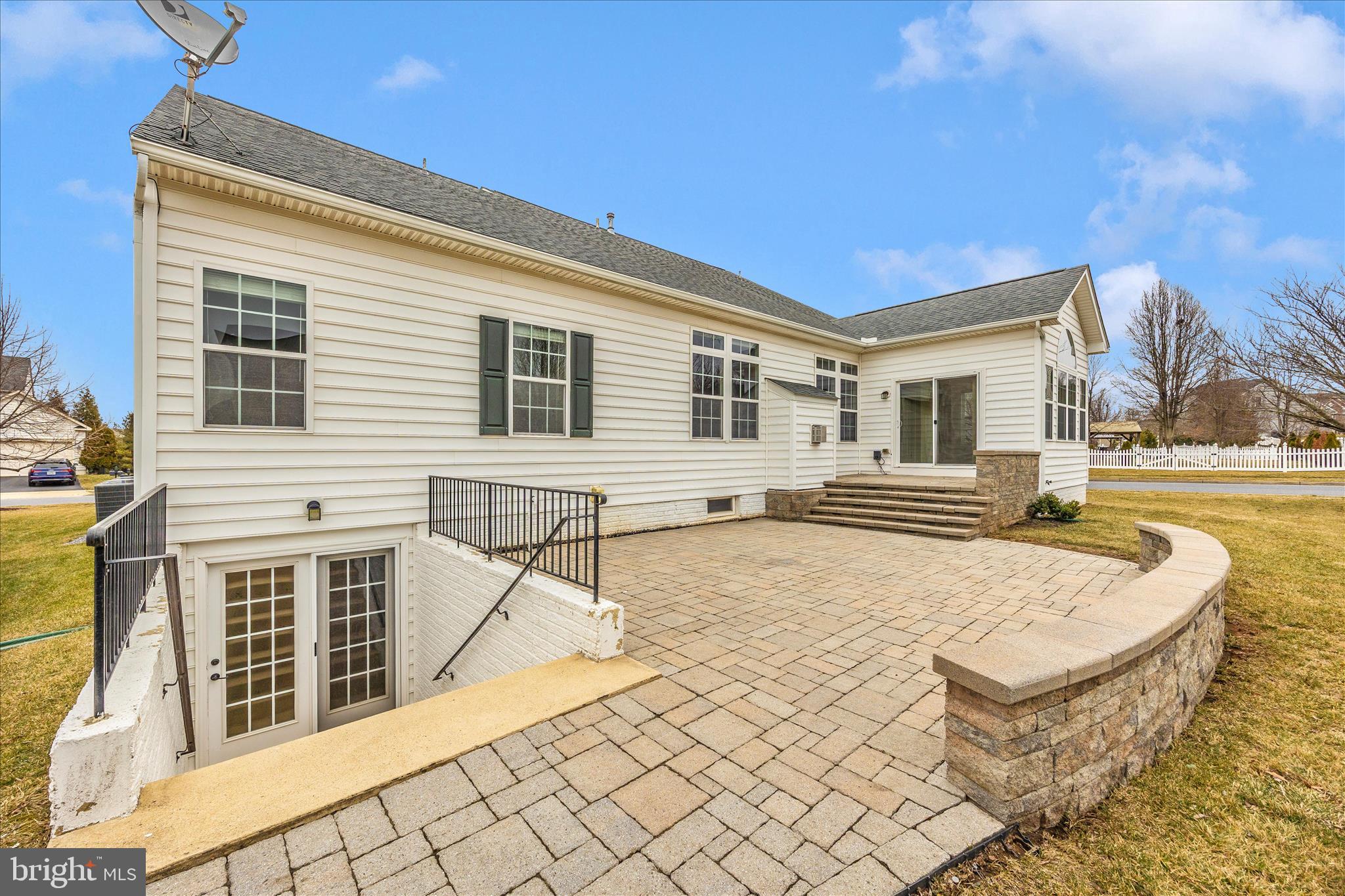 CLOVER RIDGE - Residential