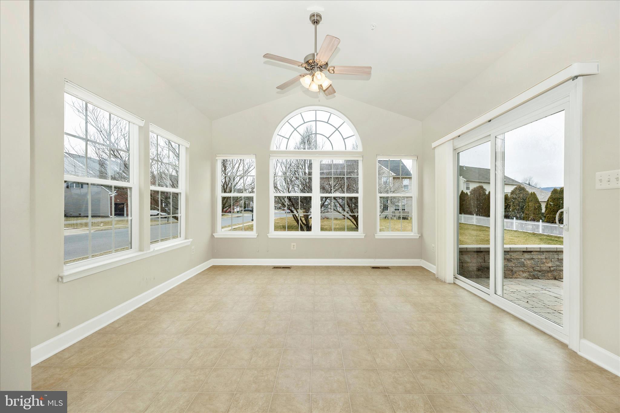 CLOVER RIDGE - Residential