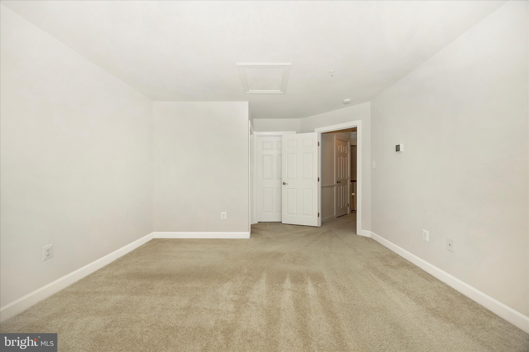 CLOVER RIDGE - Residential