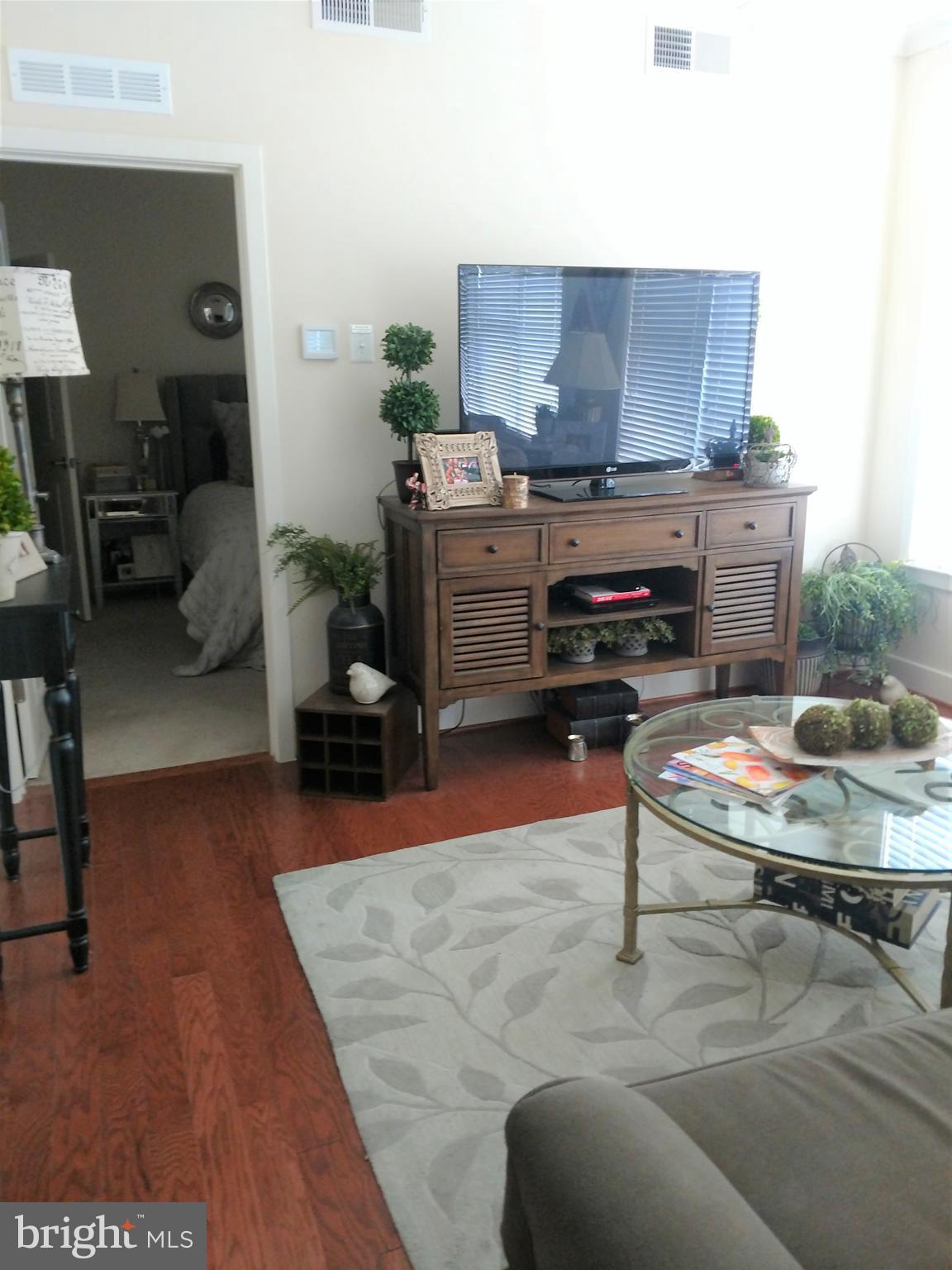 OLD TOWN COMMONS - Residential