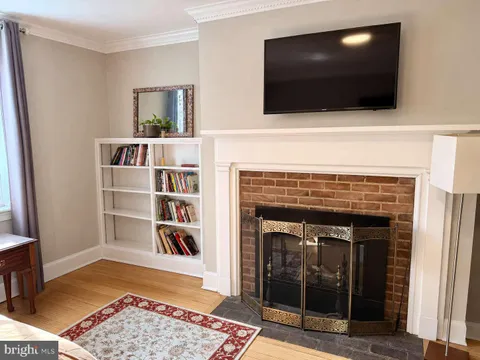 9 Palmer Square W Unit G, Princeton, NJ MLS: NJME2077002
