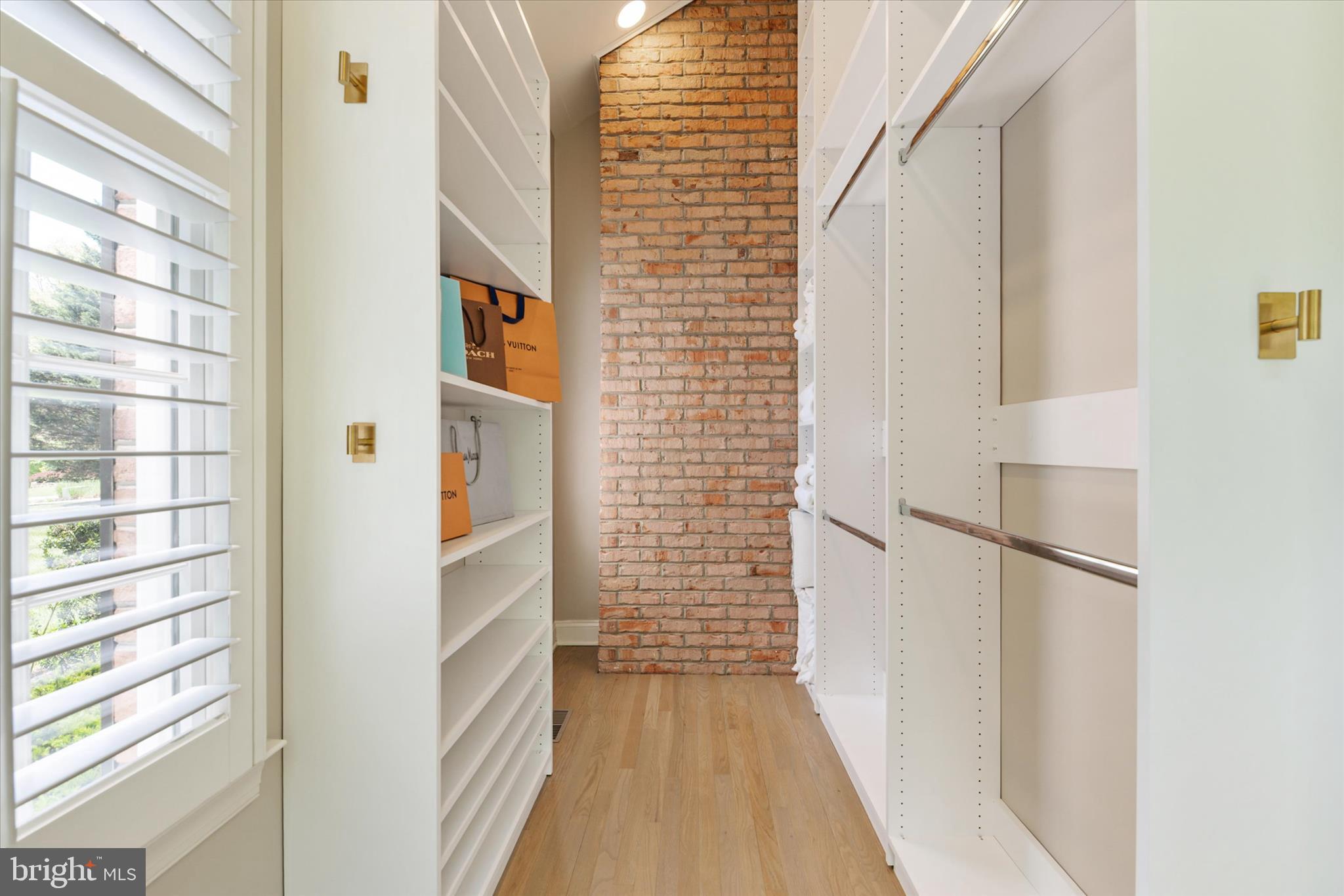 ANNAPOLIS PRESERVE - Residential