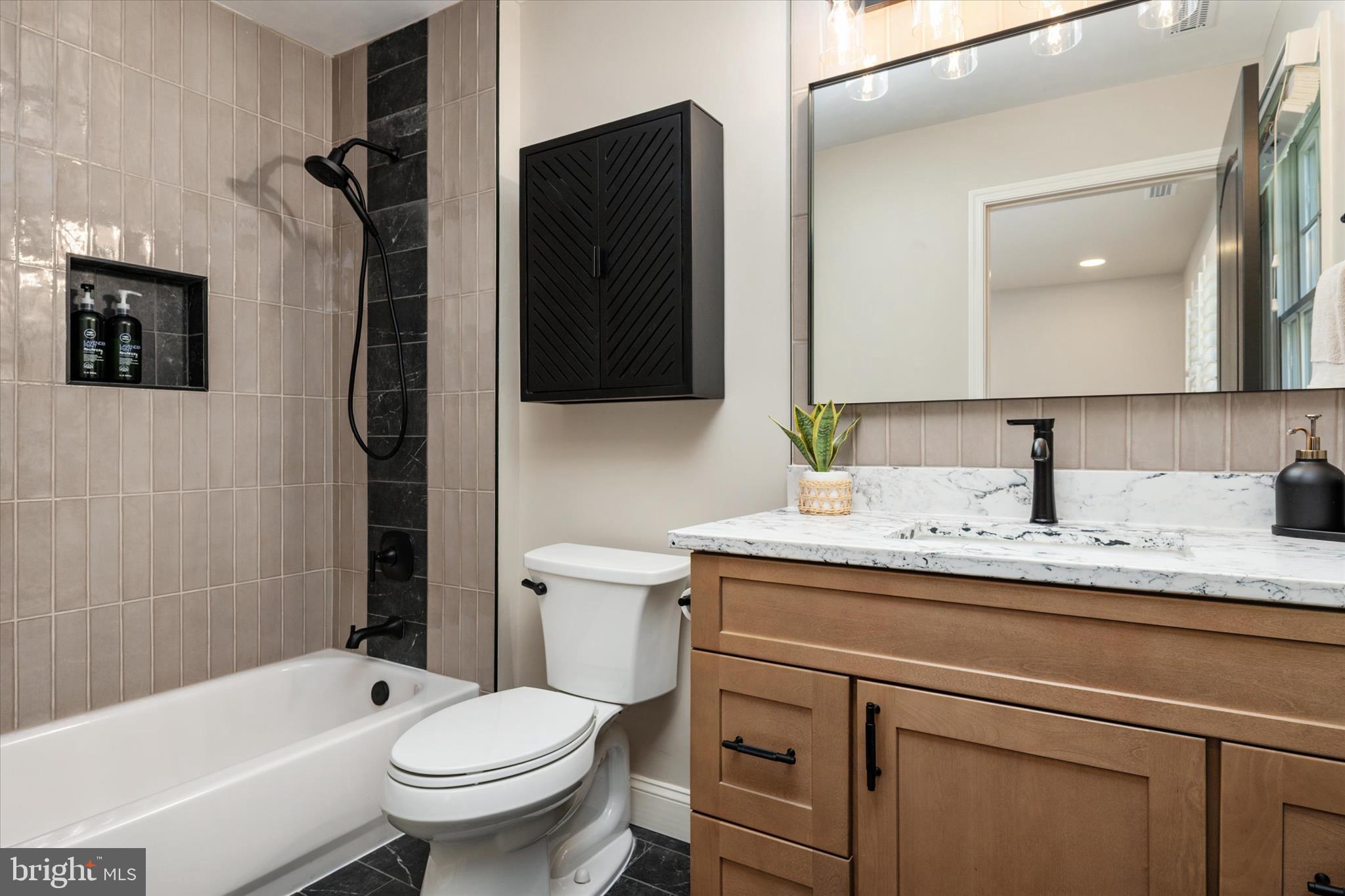 ANNAPOLIS PRESERVE - Residential