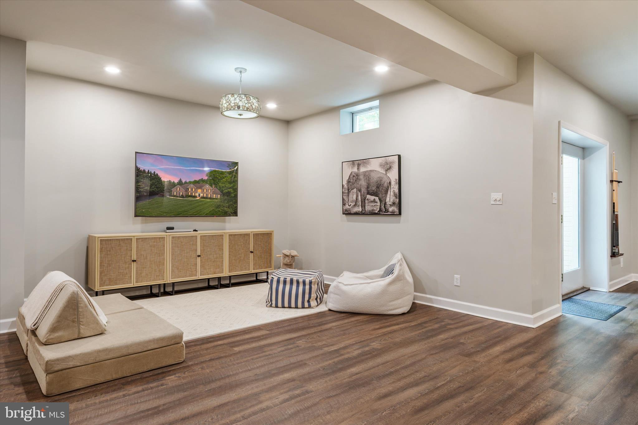 ANNAPOLIS PRESERVE - Residential