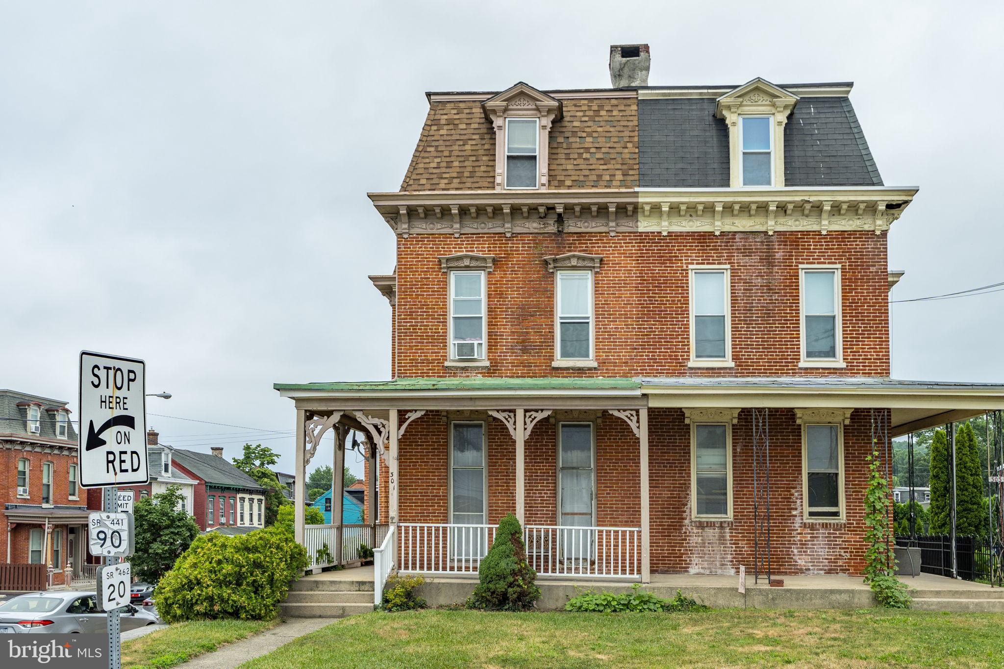 301 CHESTNUT STREET