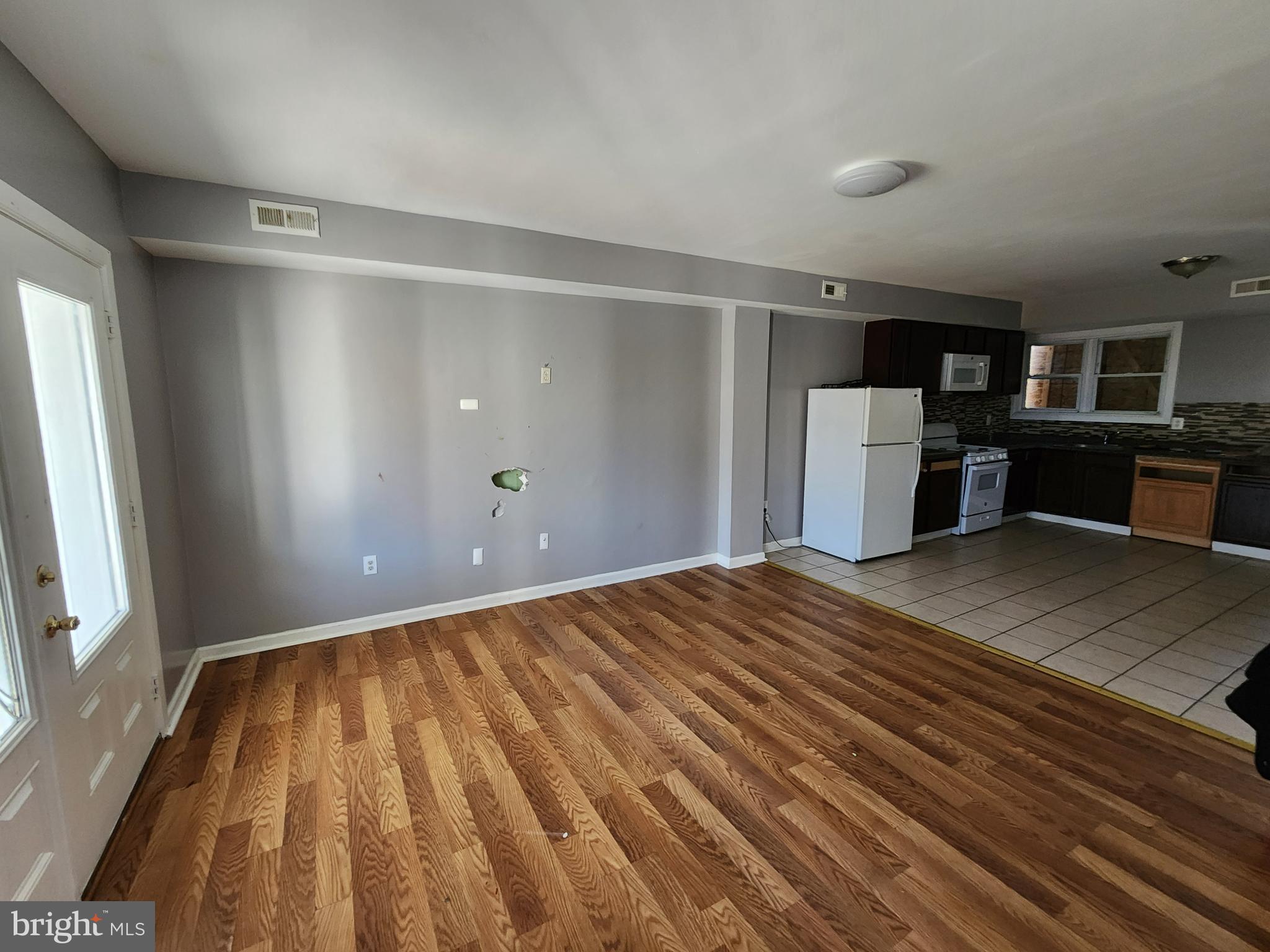 EAST BALTIMORE MIDWAY - Residential