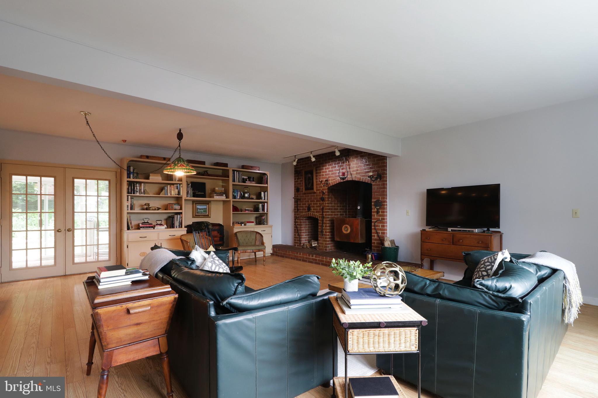 PARK FOREST VILLAGE - Residential