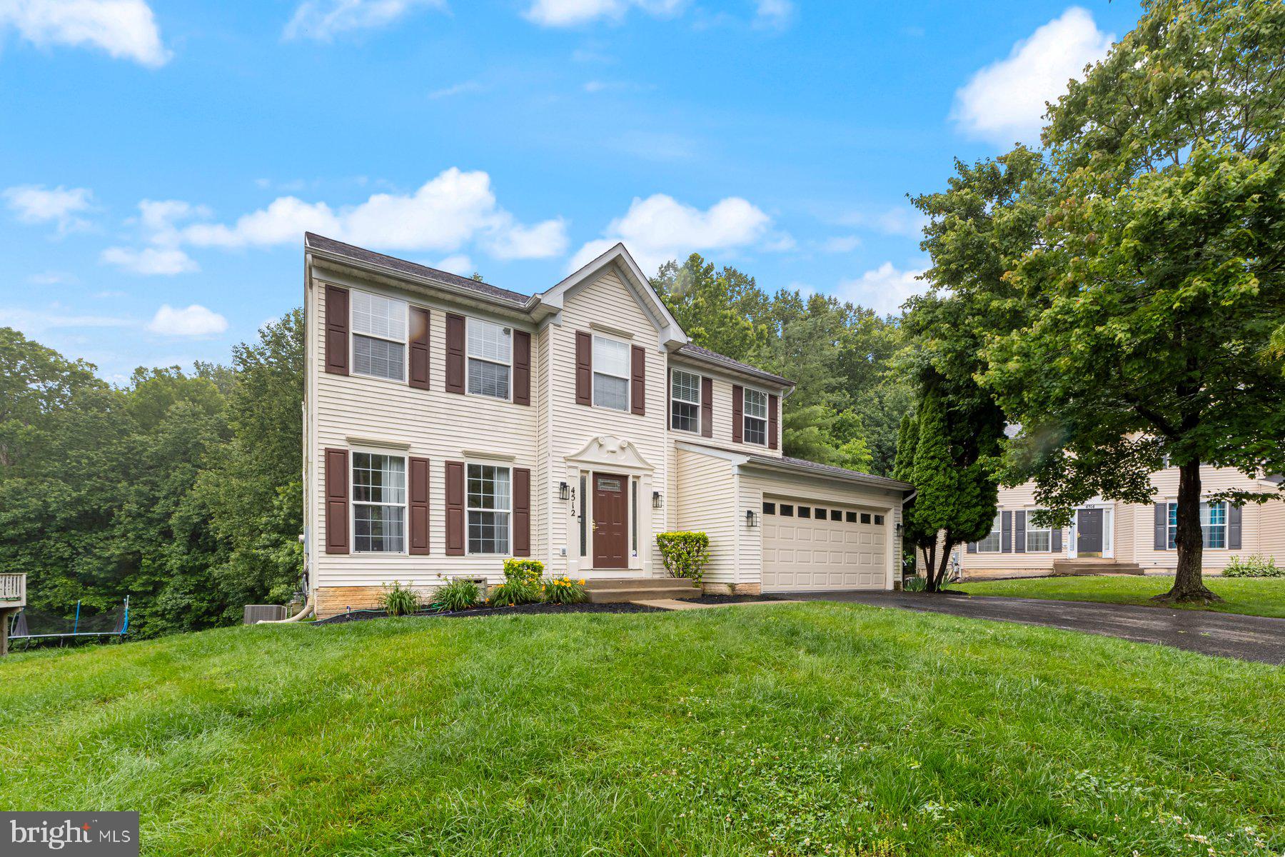 4512 MYLES COURT