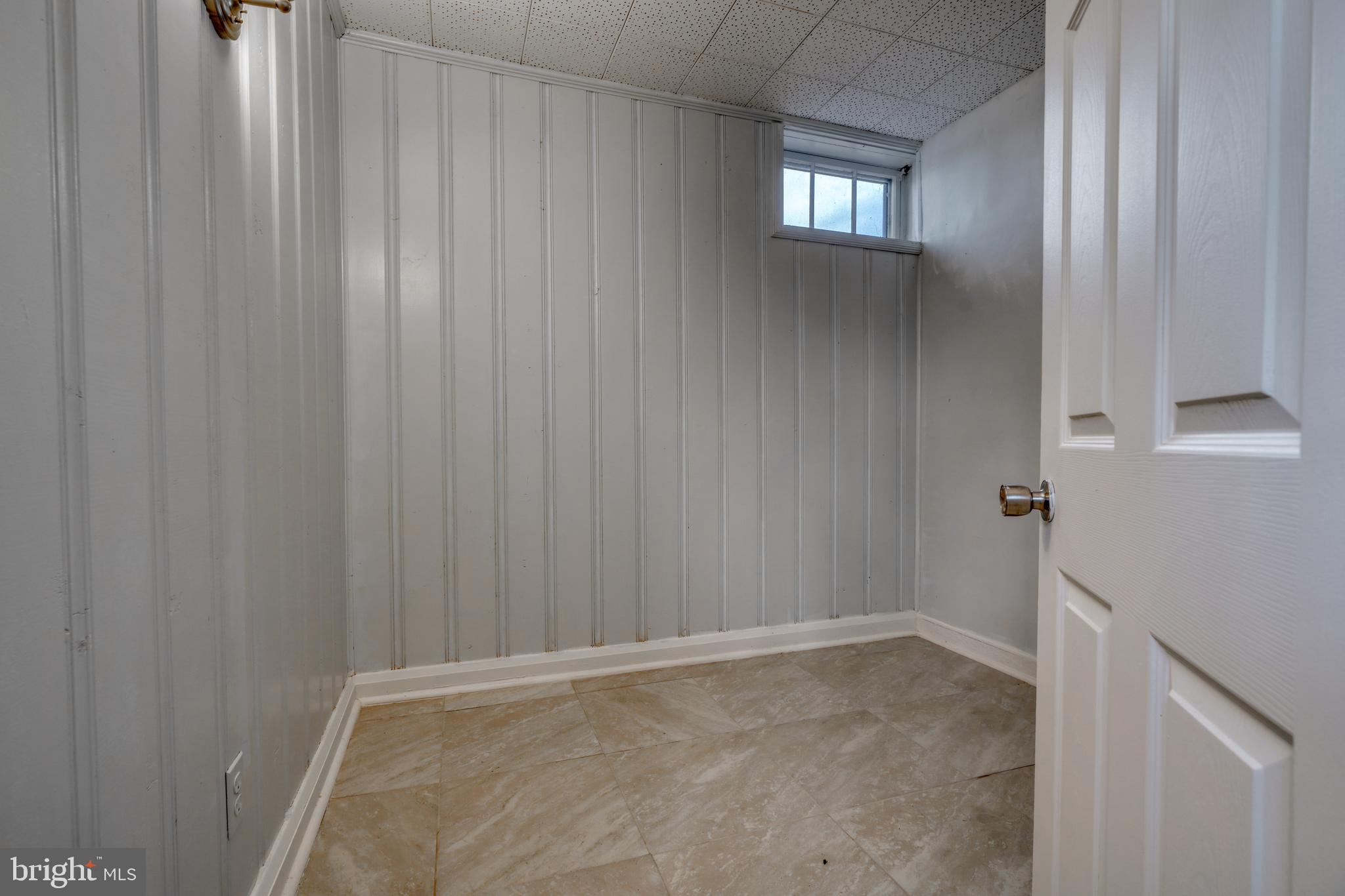 GLENDALE - Residential Lease
