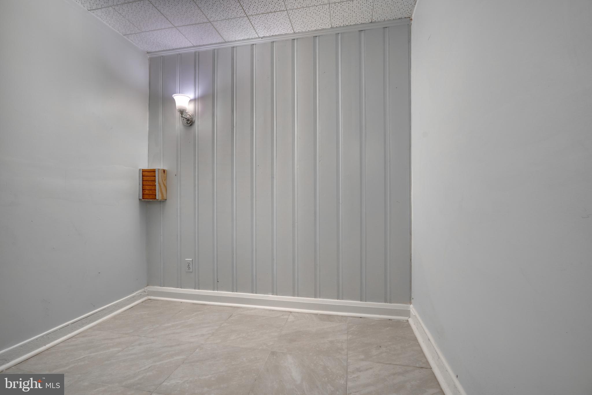 GLENDALE - Residential Lease