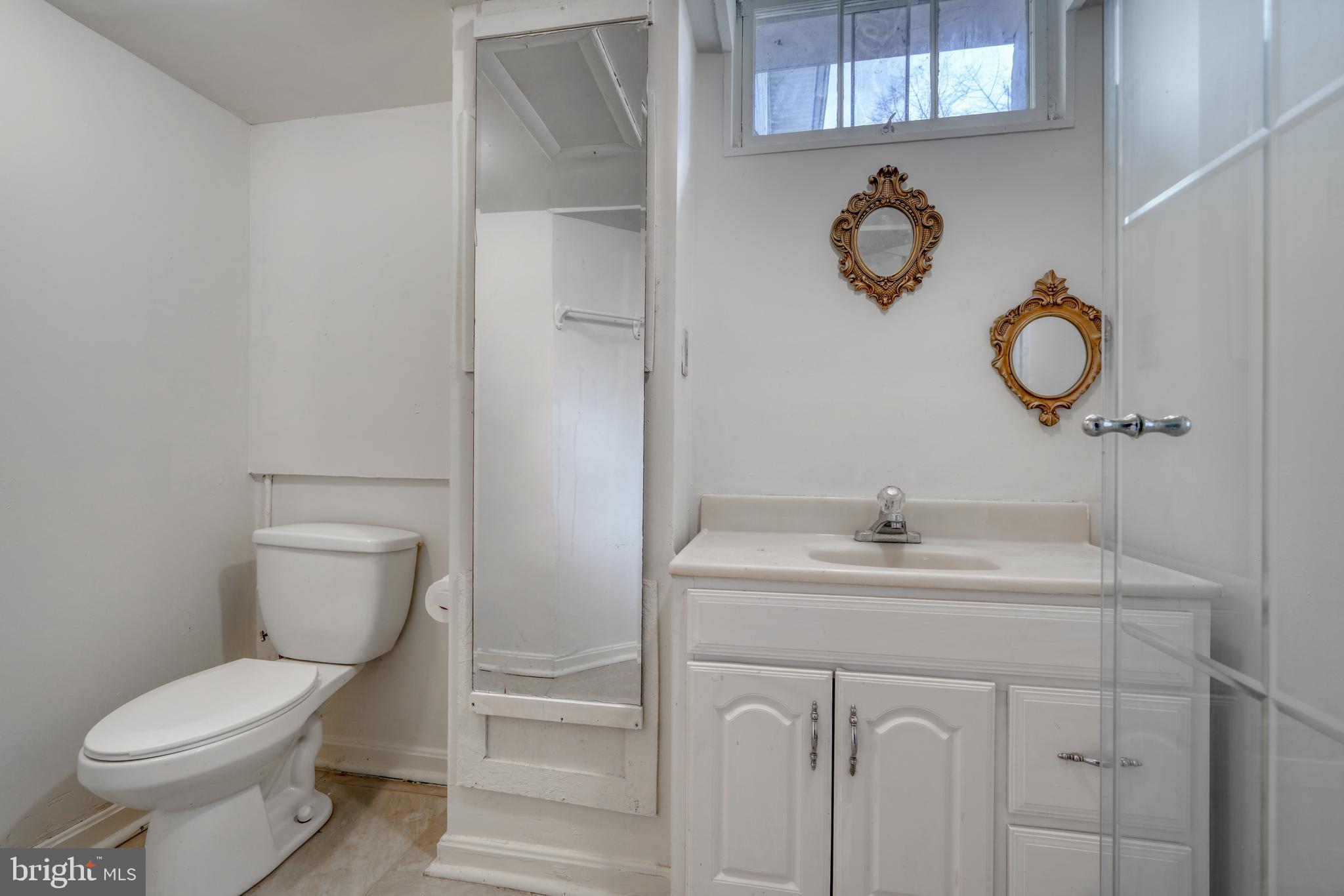GLENDALE - Residential Lease
