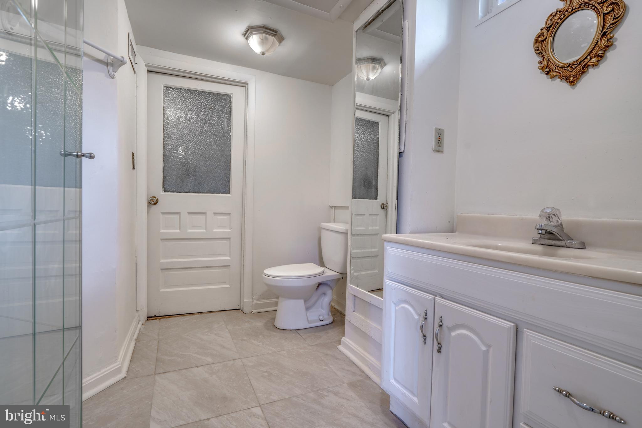 GLENDALE - Residential Lease