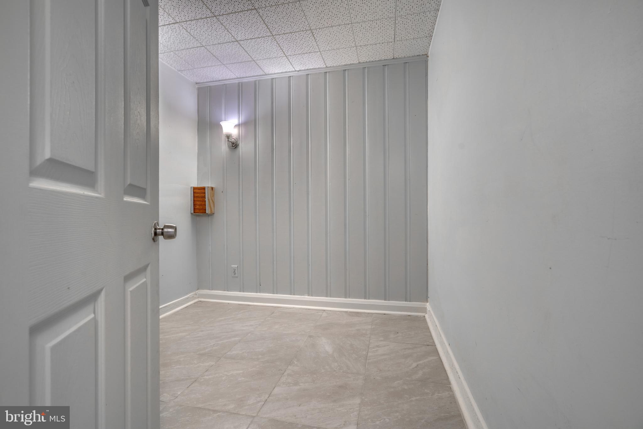 GLENDALE - Residential Lease