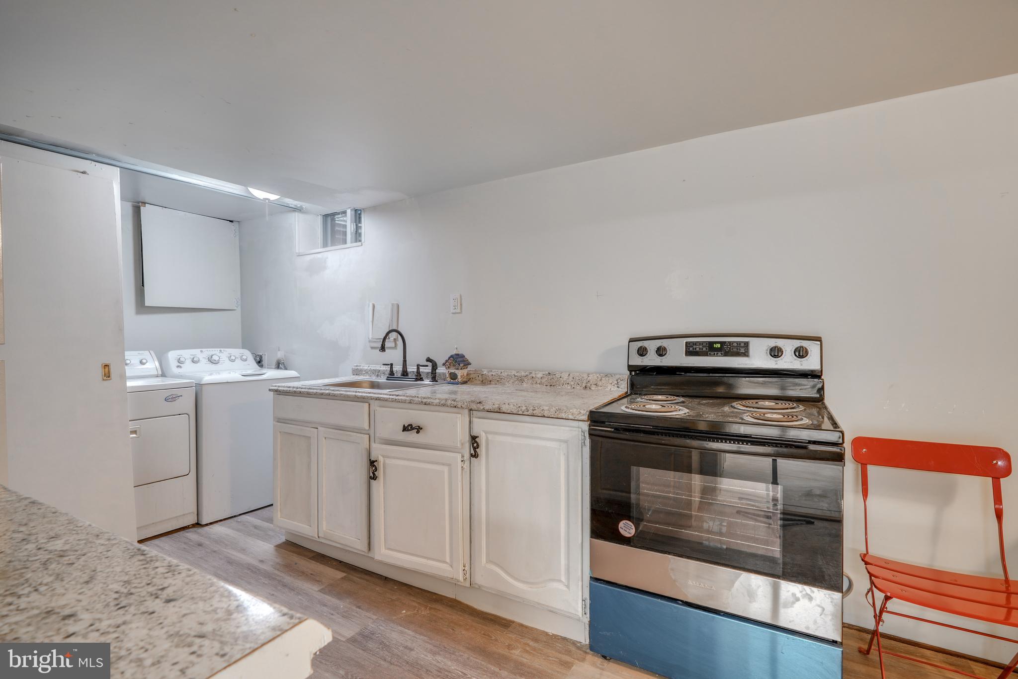 GLENDALE - Residential Lease