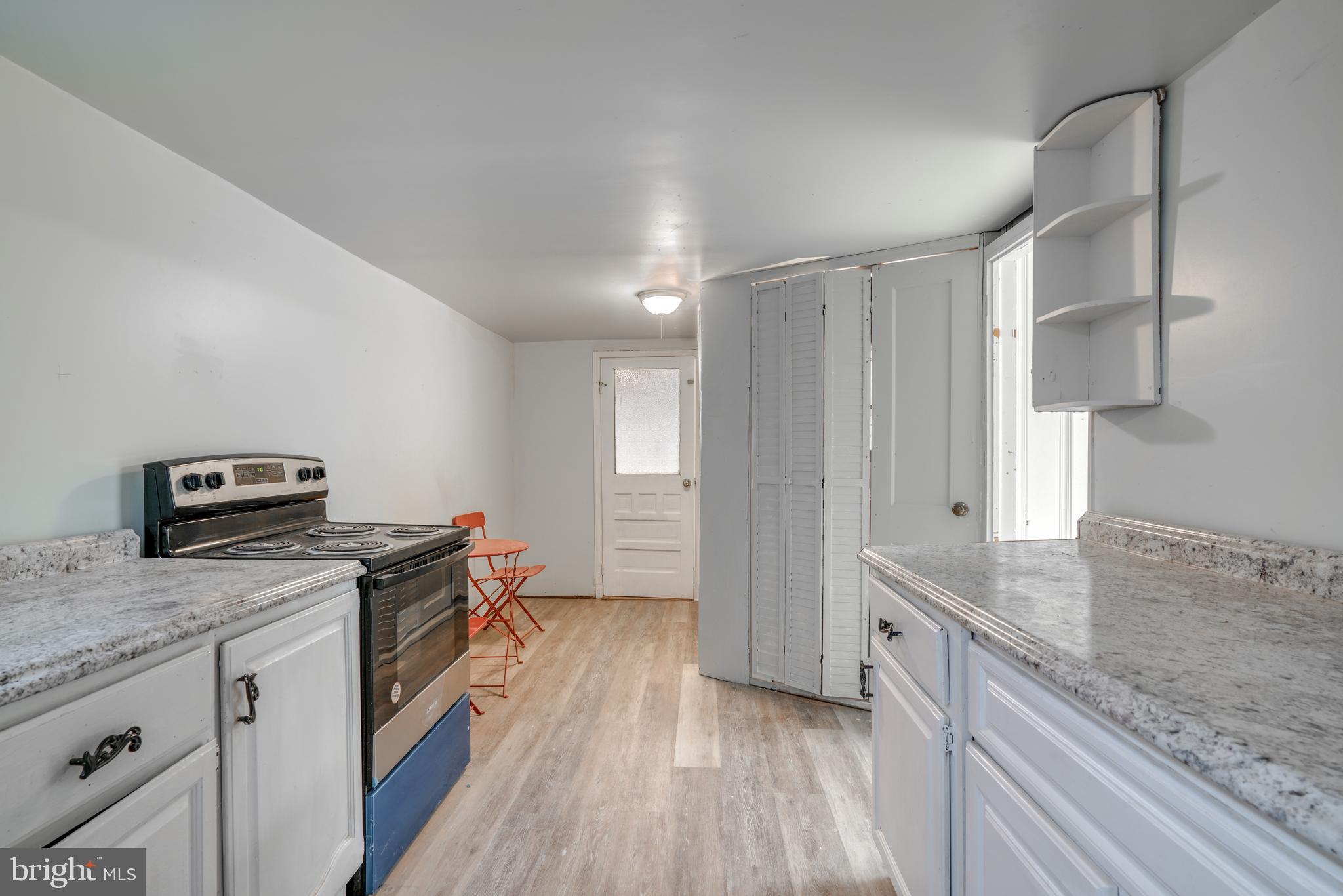 GLENDALE - Residential Lease