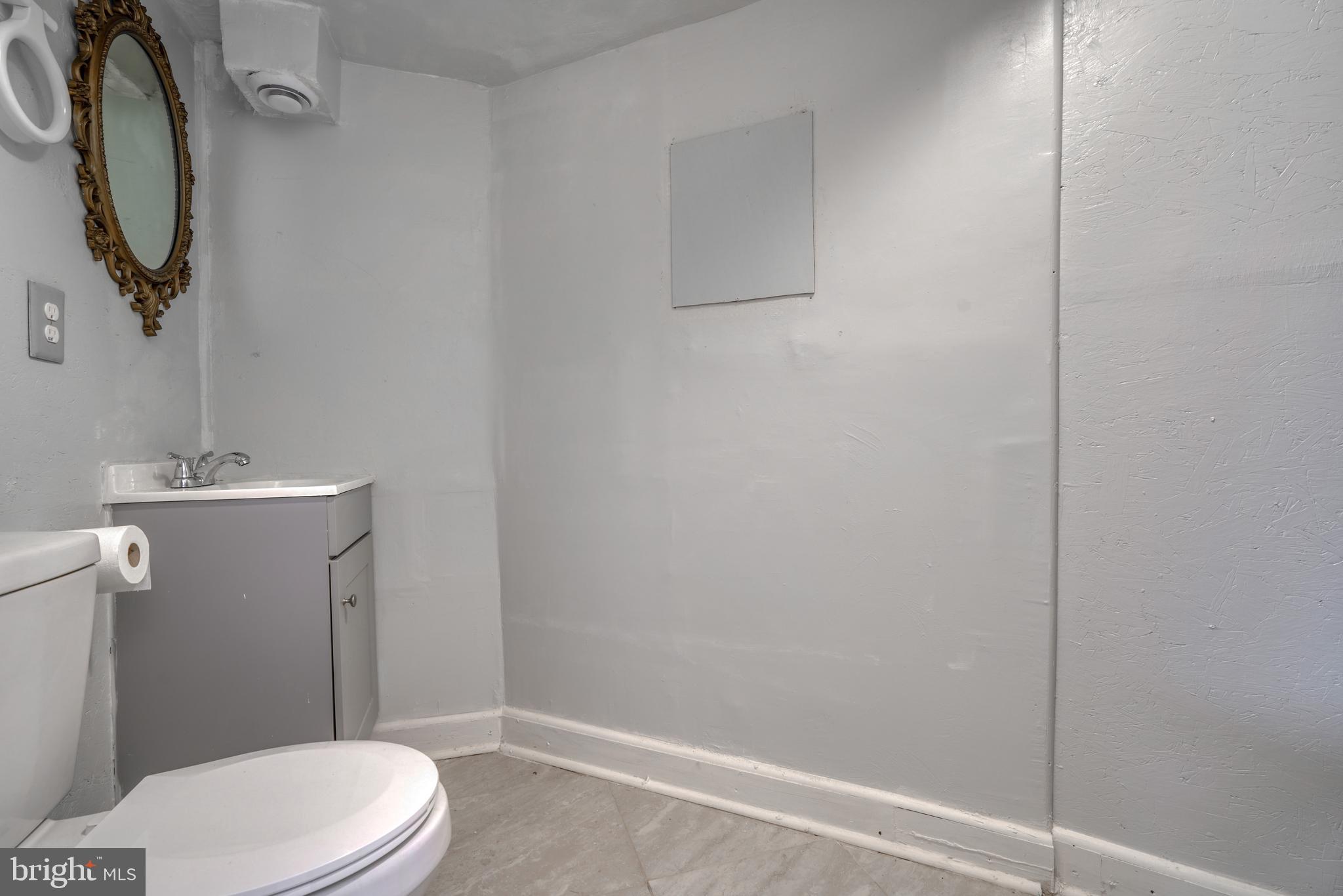 GLENDALE - Residential Lease