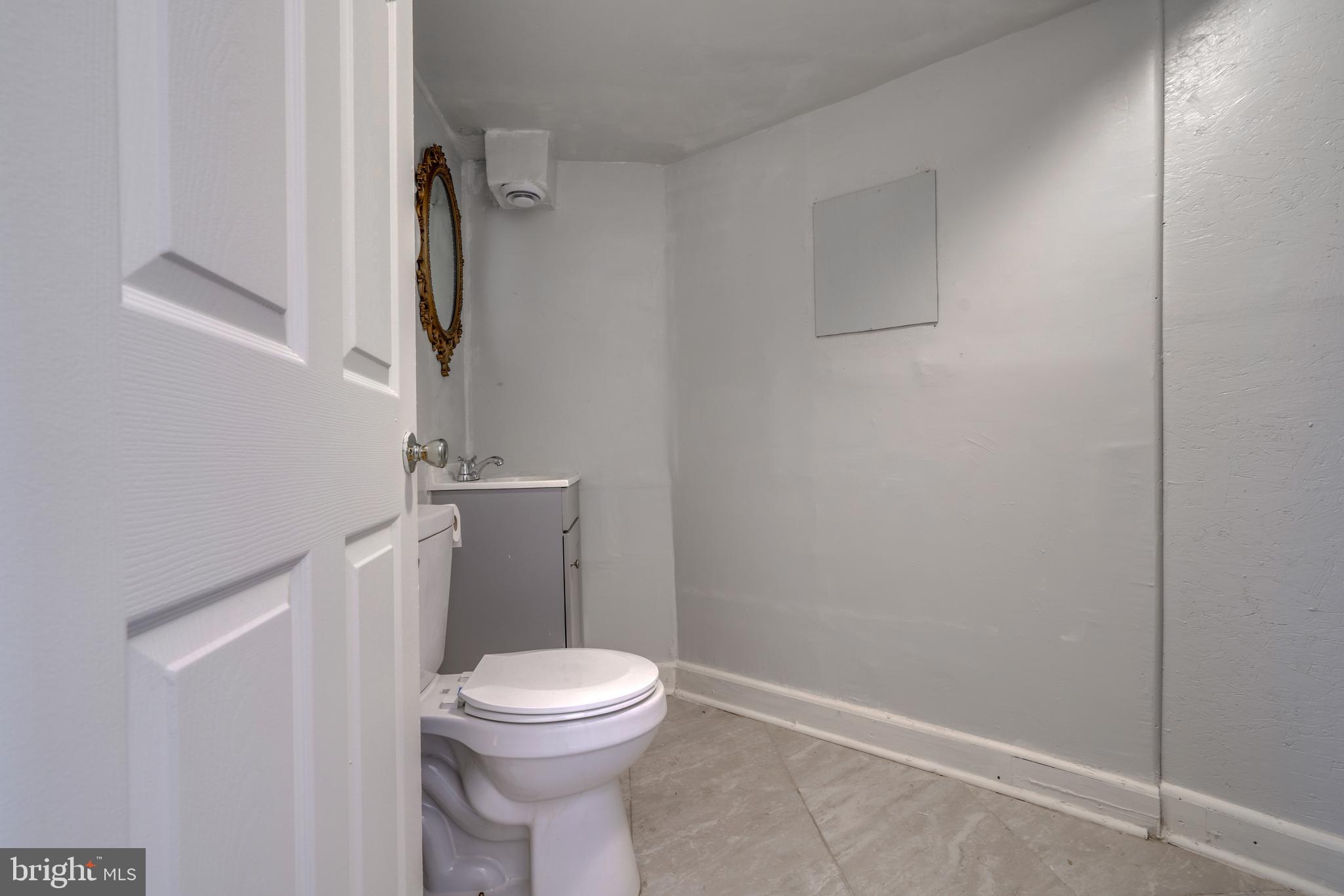 GLENDALE - Residential Lease