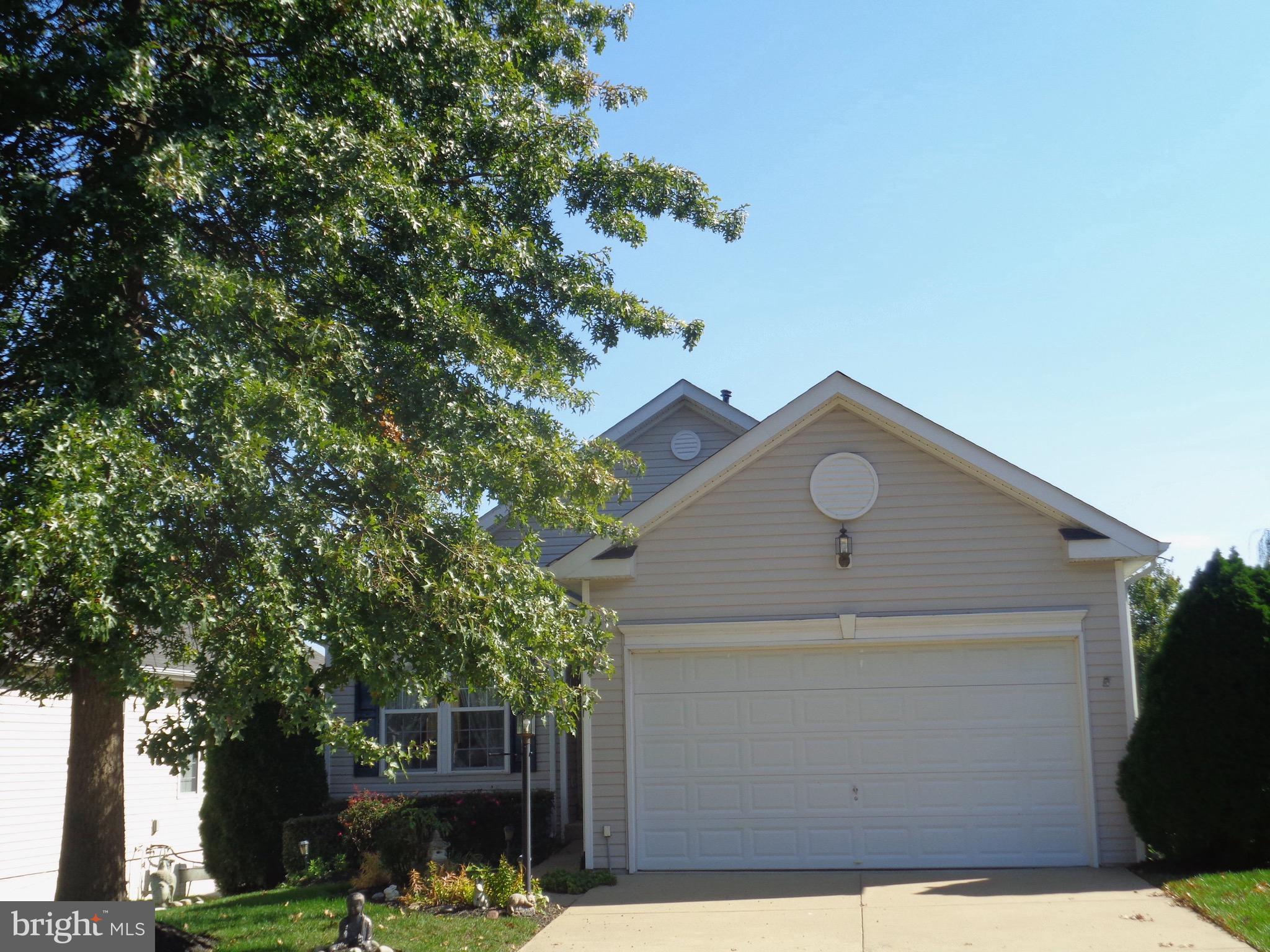 FOUR SEASONS - Residential Lease