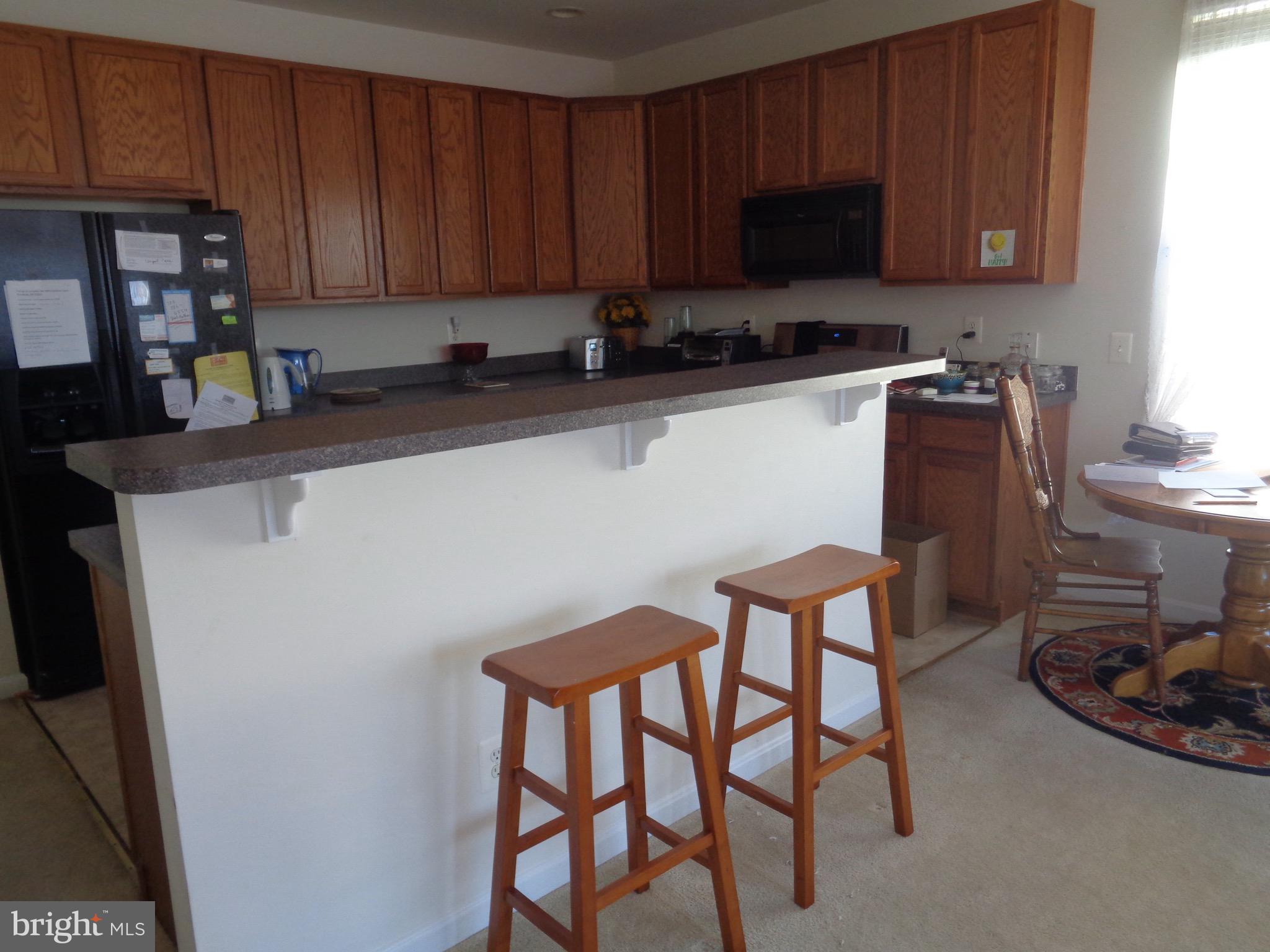 FOUR SEASONS - Residential Lease