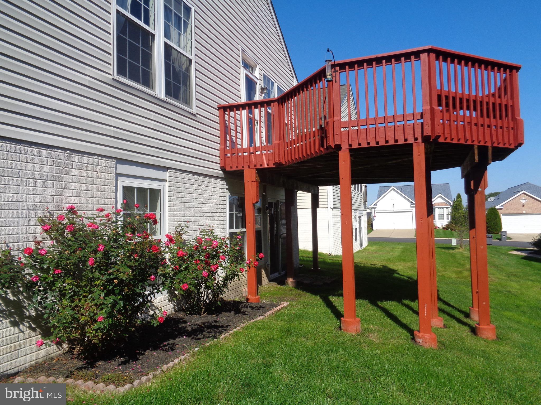 FOUR SEASONS - Residential Lease