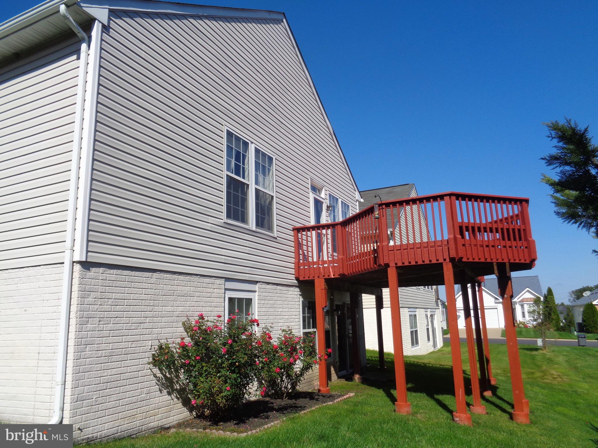 FOUR SEASONS - Residential Lease