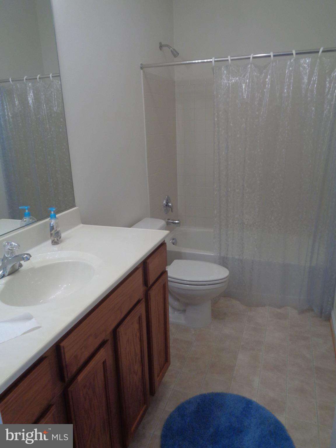 FOUR SEASONS - Residential Lease