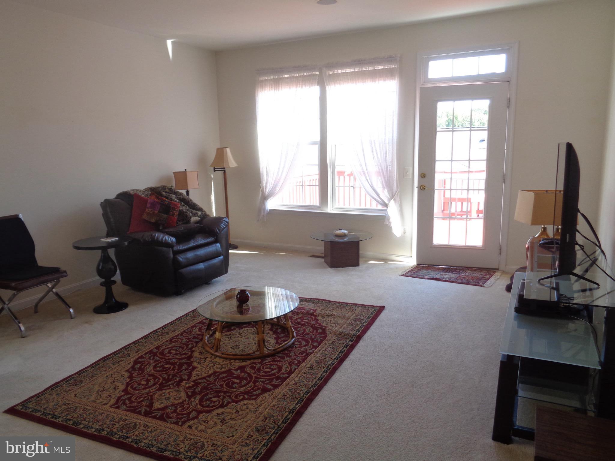 FOUR SEASONS - Residential Lease