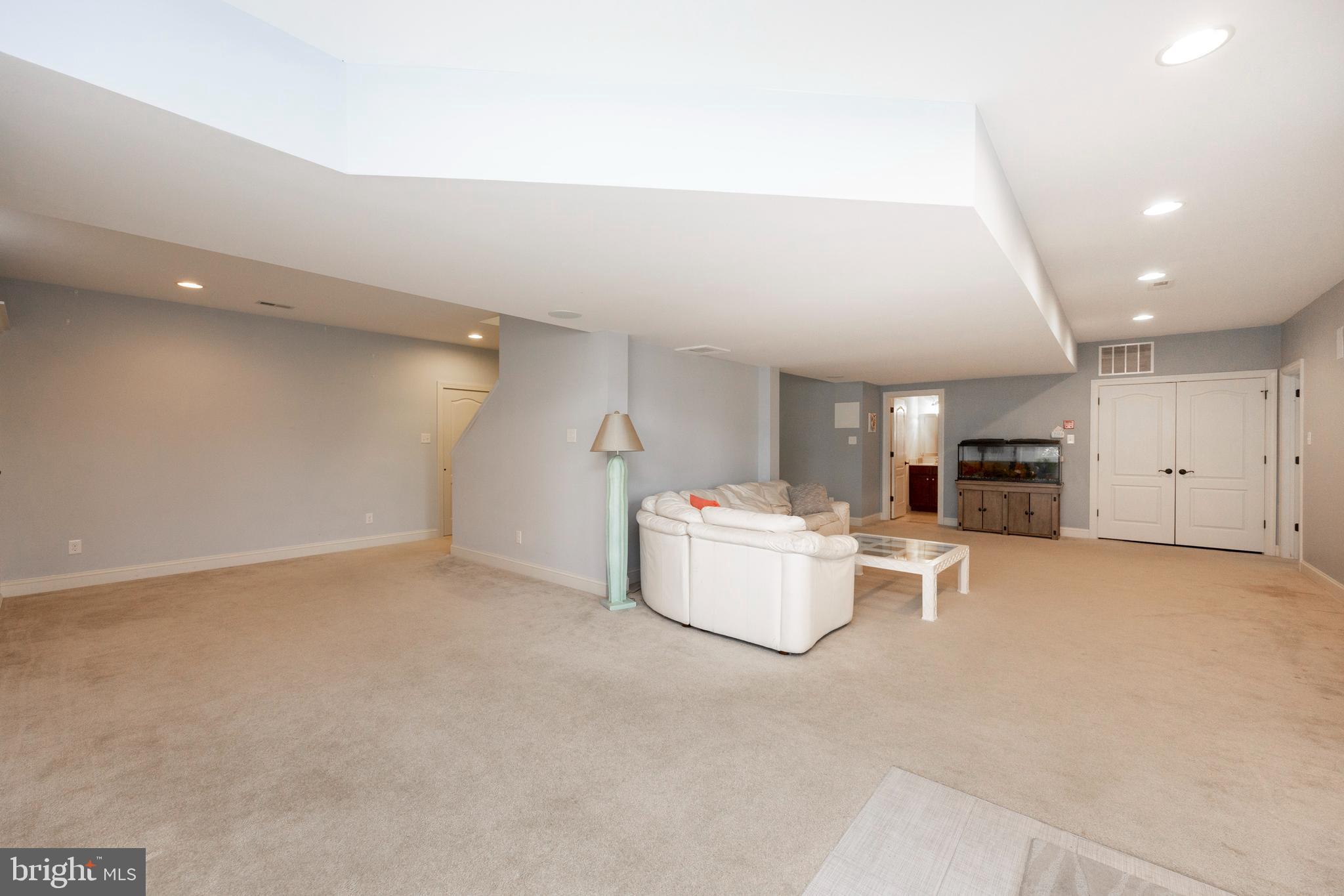 COUNTRY VIEW ESTATES - Residential