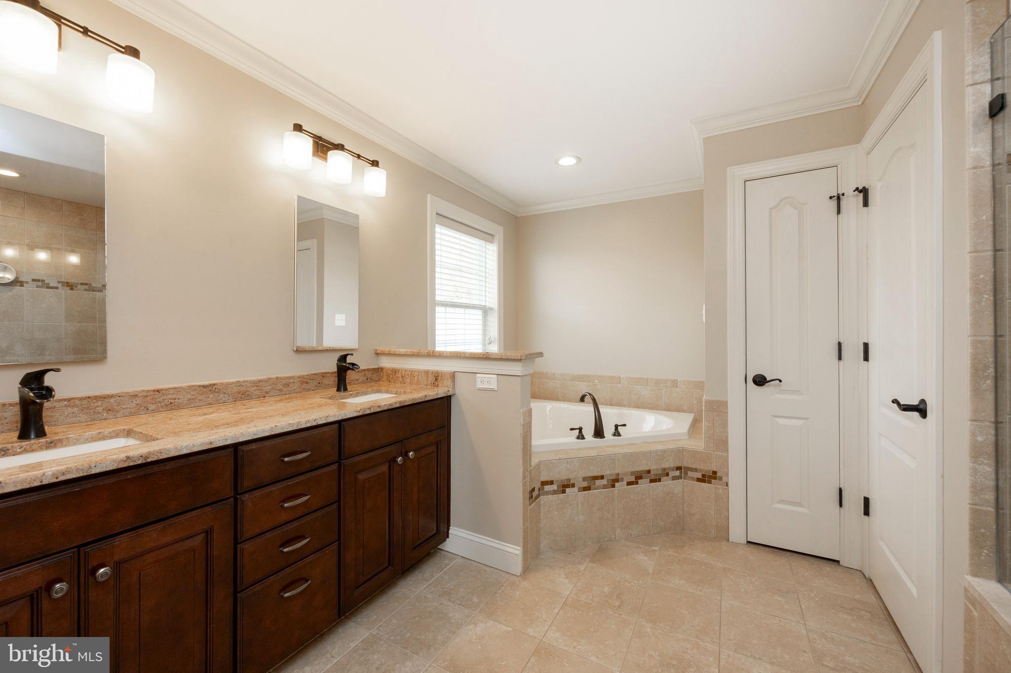 COUNTRY VIEW ESTATES - Residential