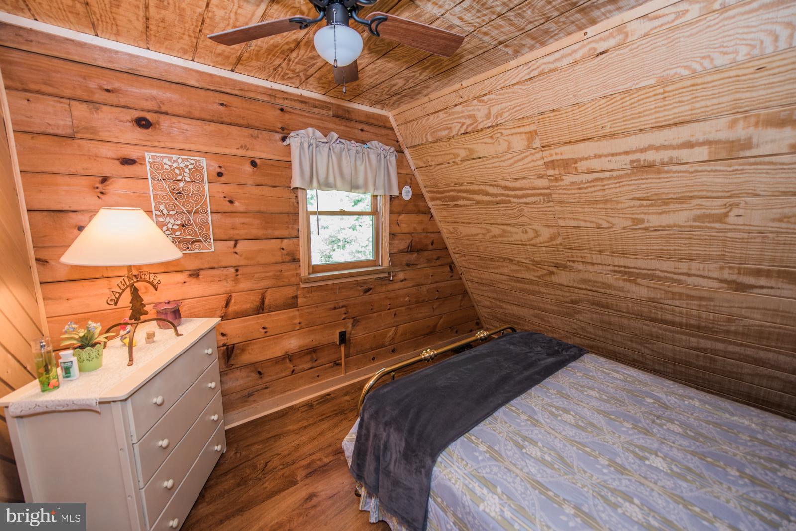 SLEEPY CREEK ORCHARD - Residential